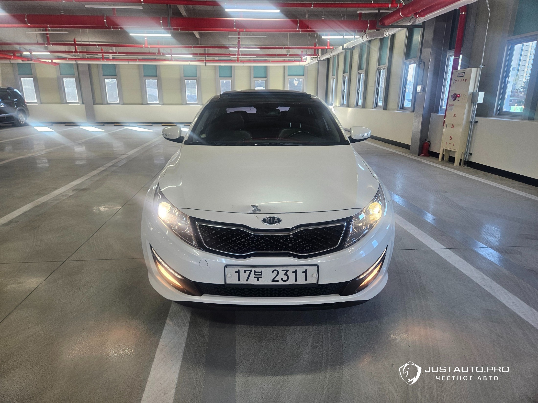 Автомобиль Kia K5