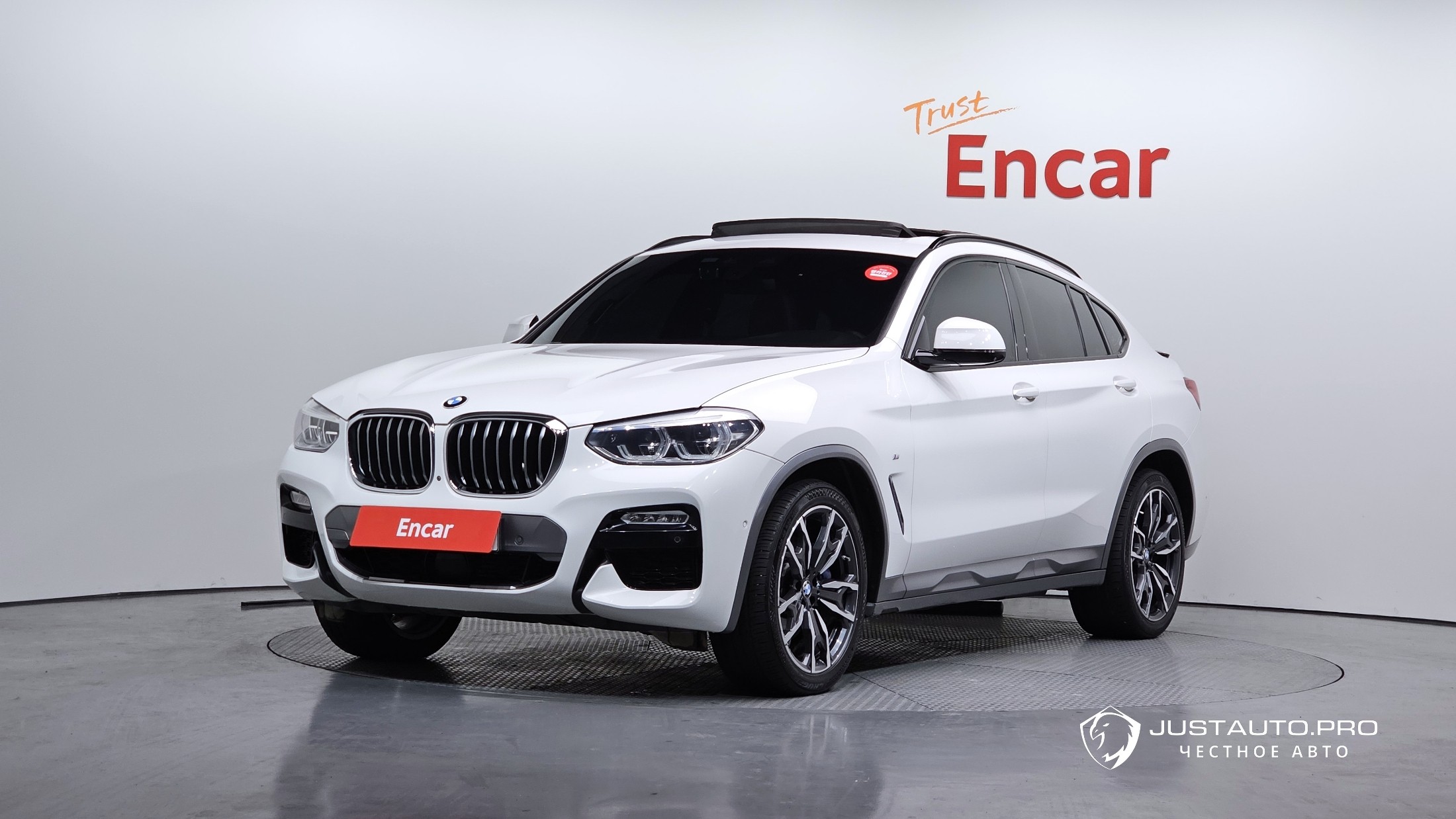 Автомобиль BMW X4