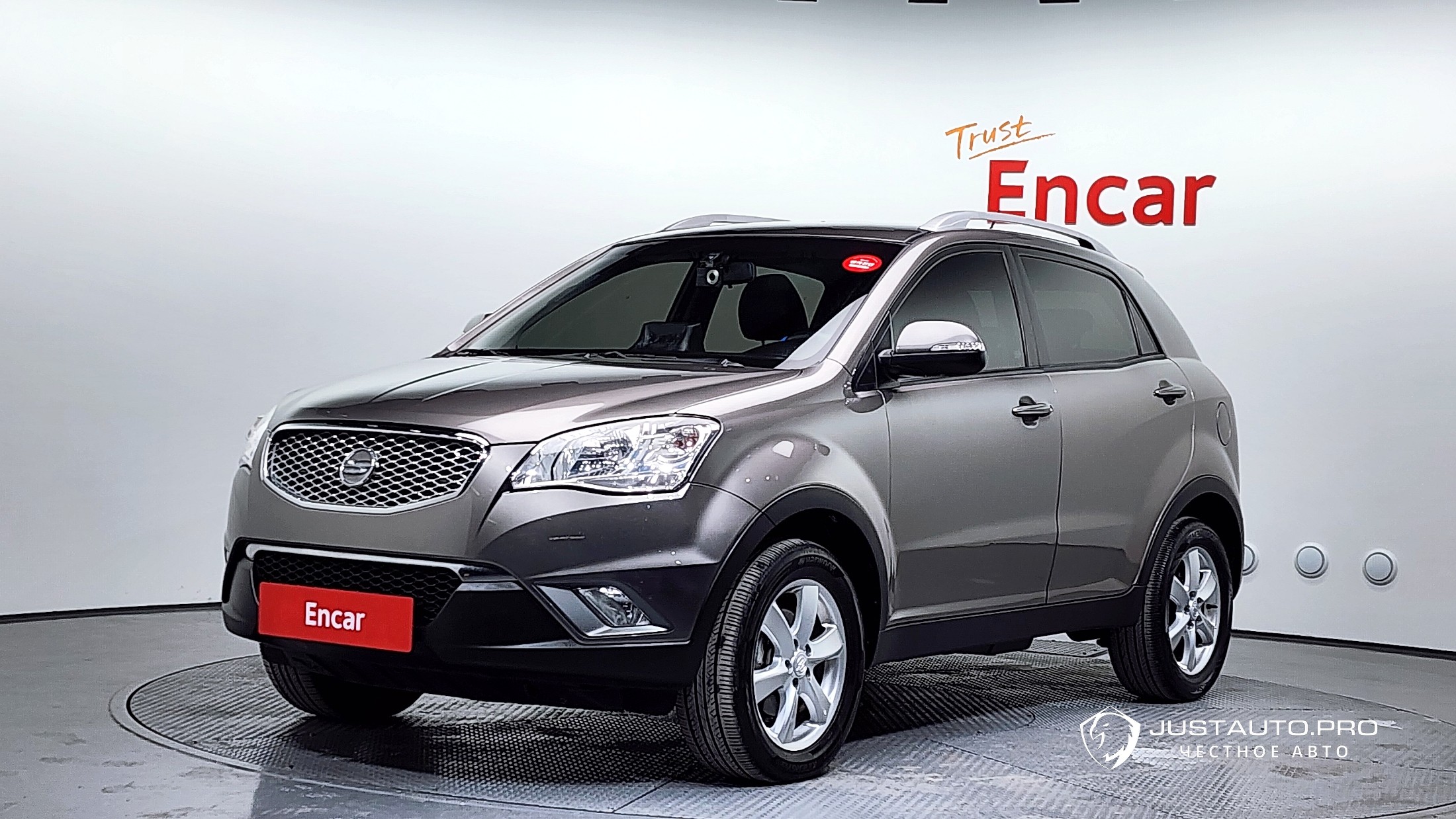 Автомобиль KG_Mobility_Ssangyong KORANDO