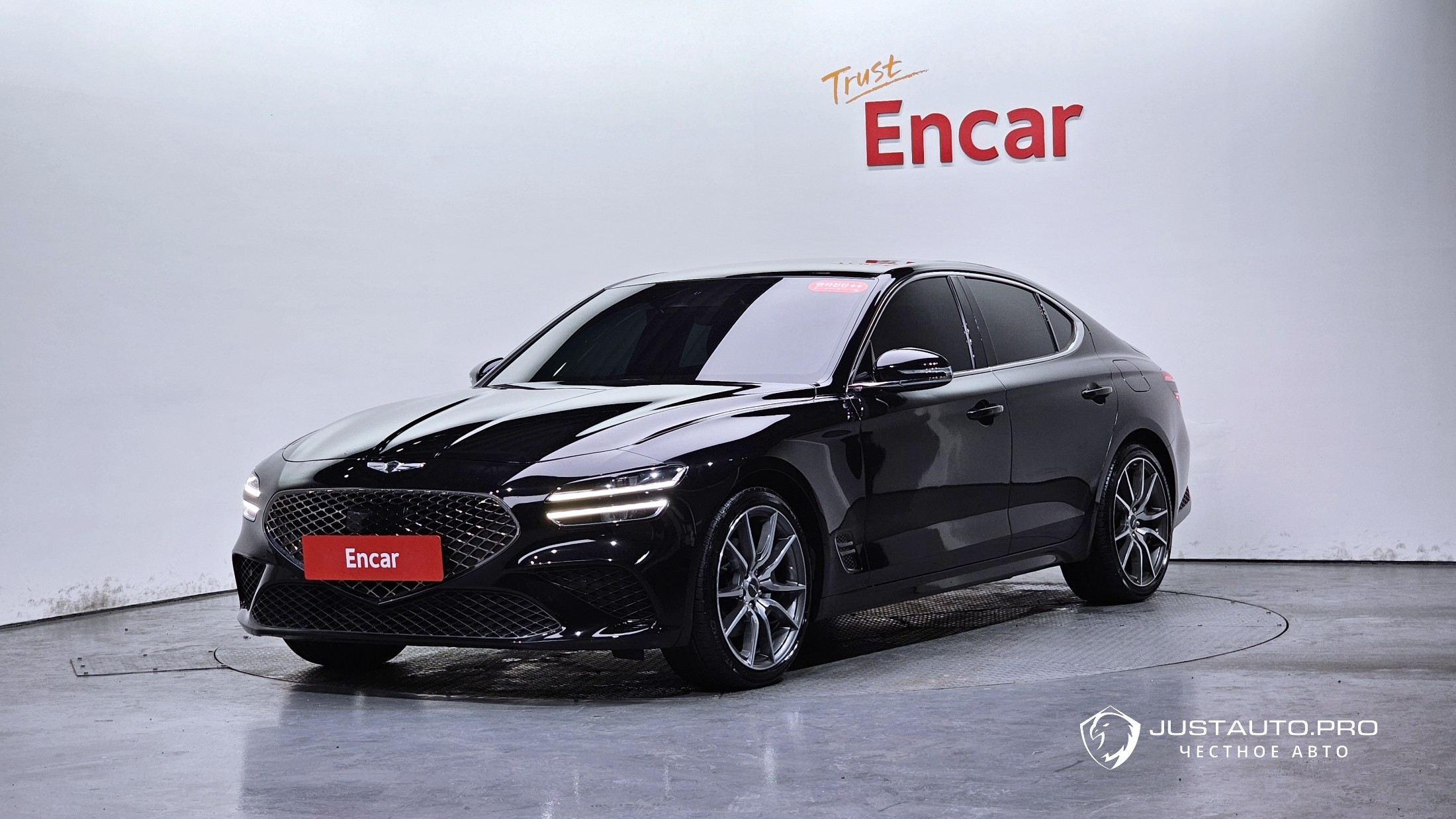 Автомобиль Genesis G70