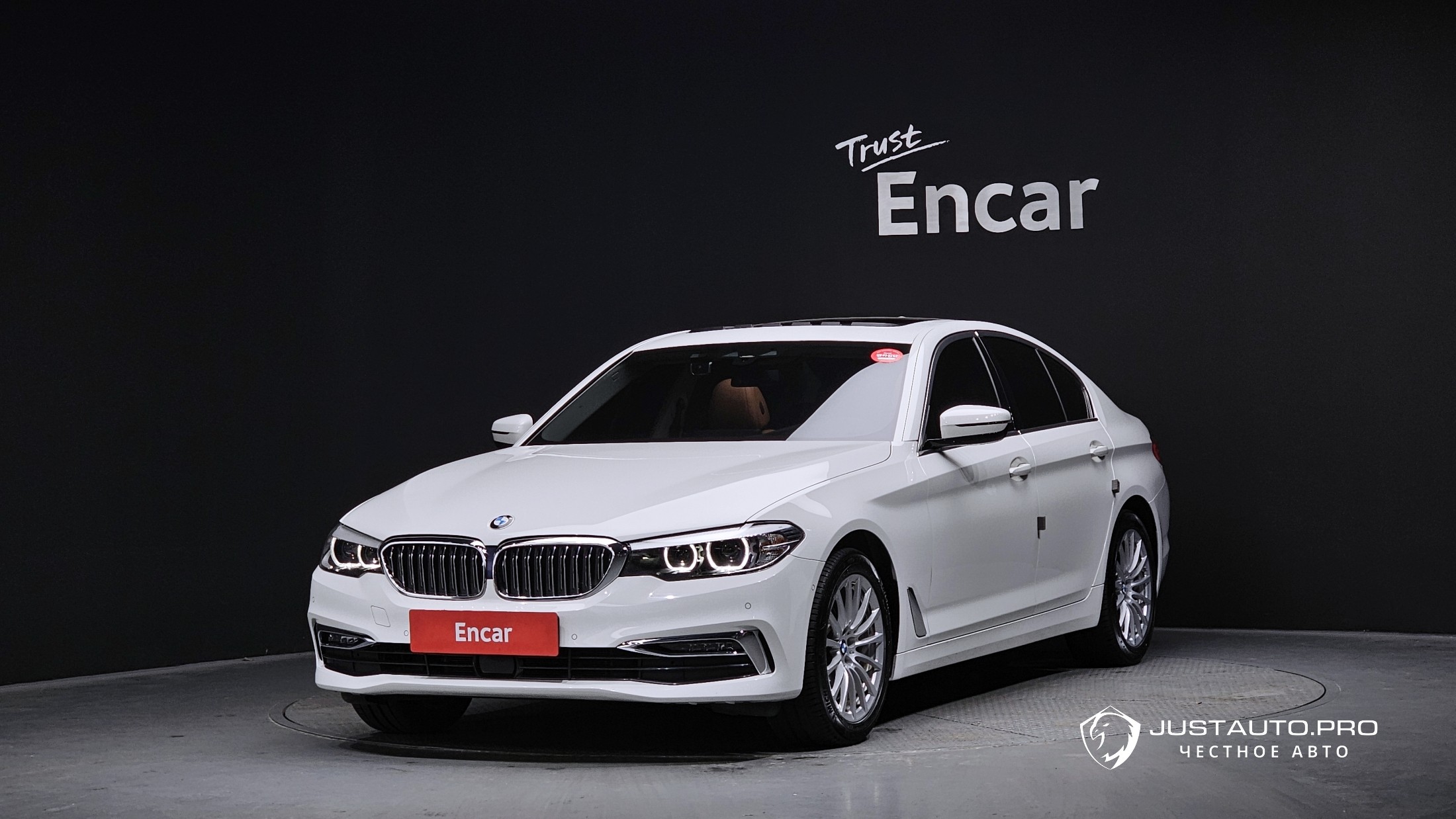 Автомобиль BMW 5-Series