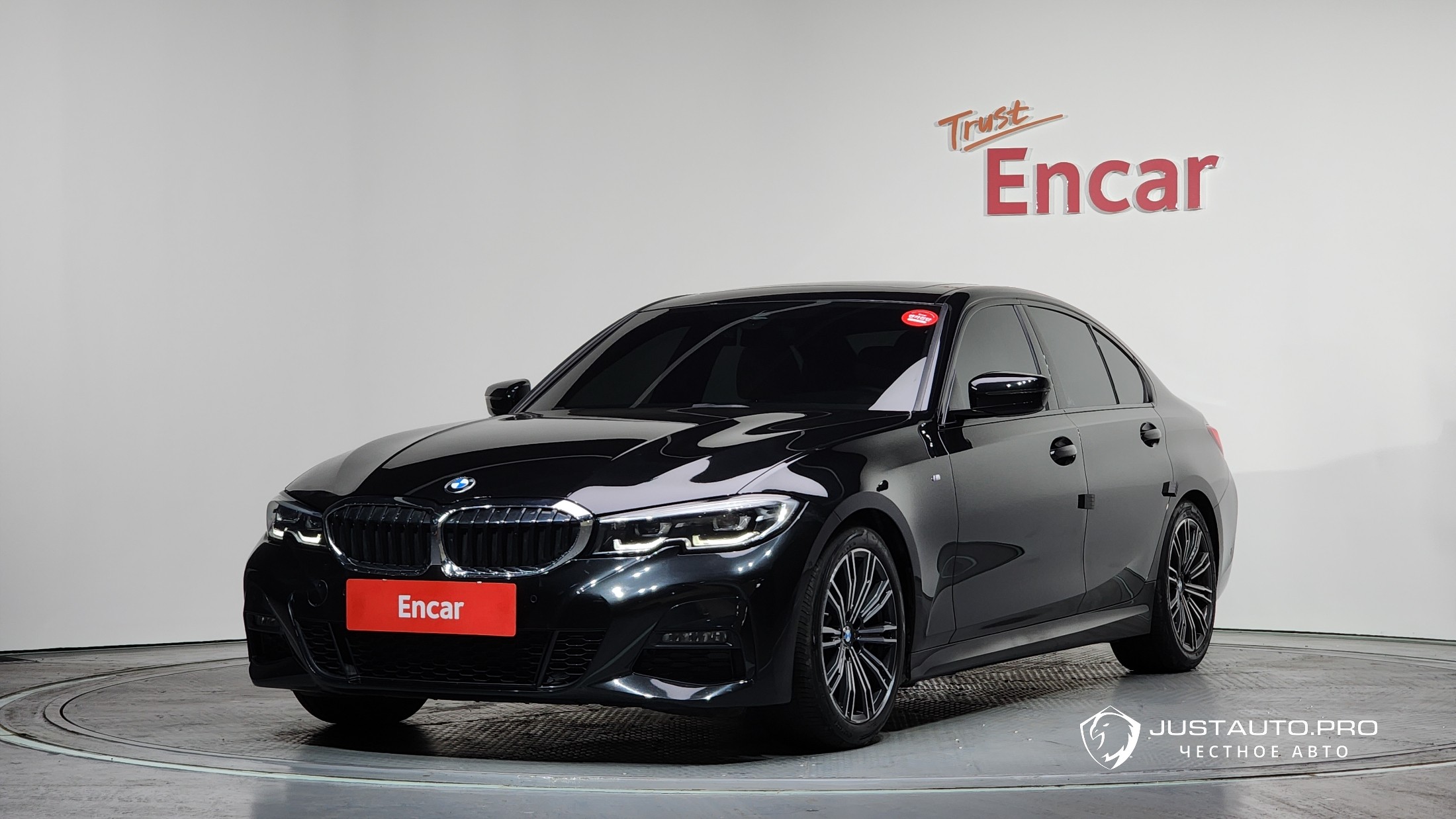 Автомобиль BMW 3-Series