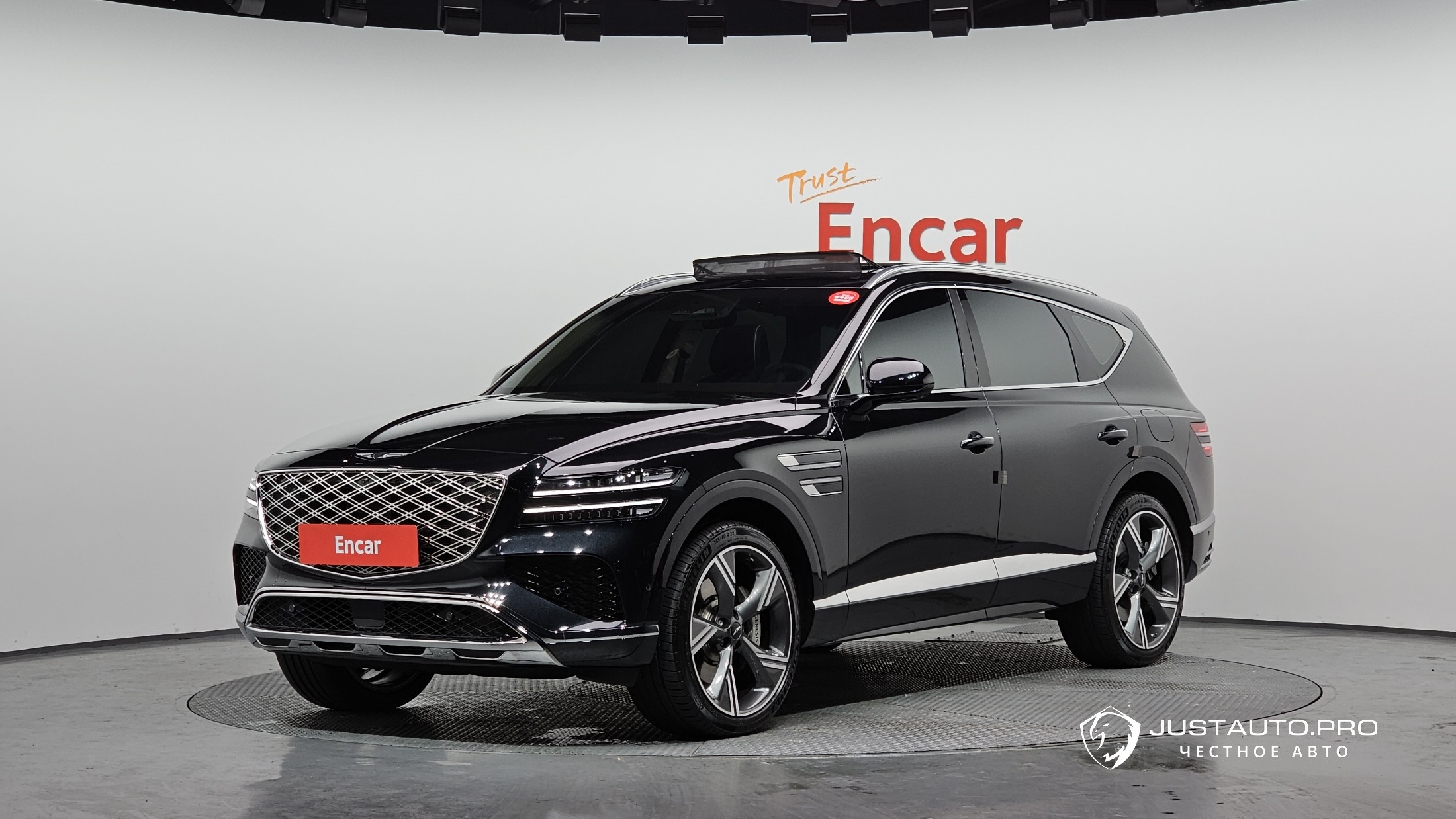 Автомобиль Genesis GV80