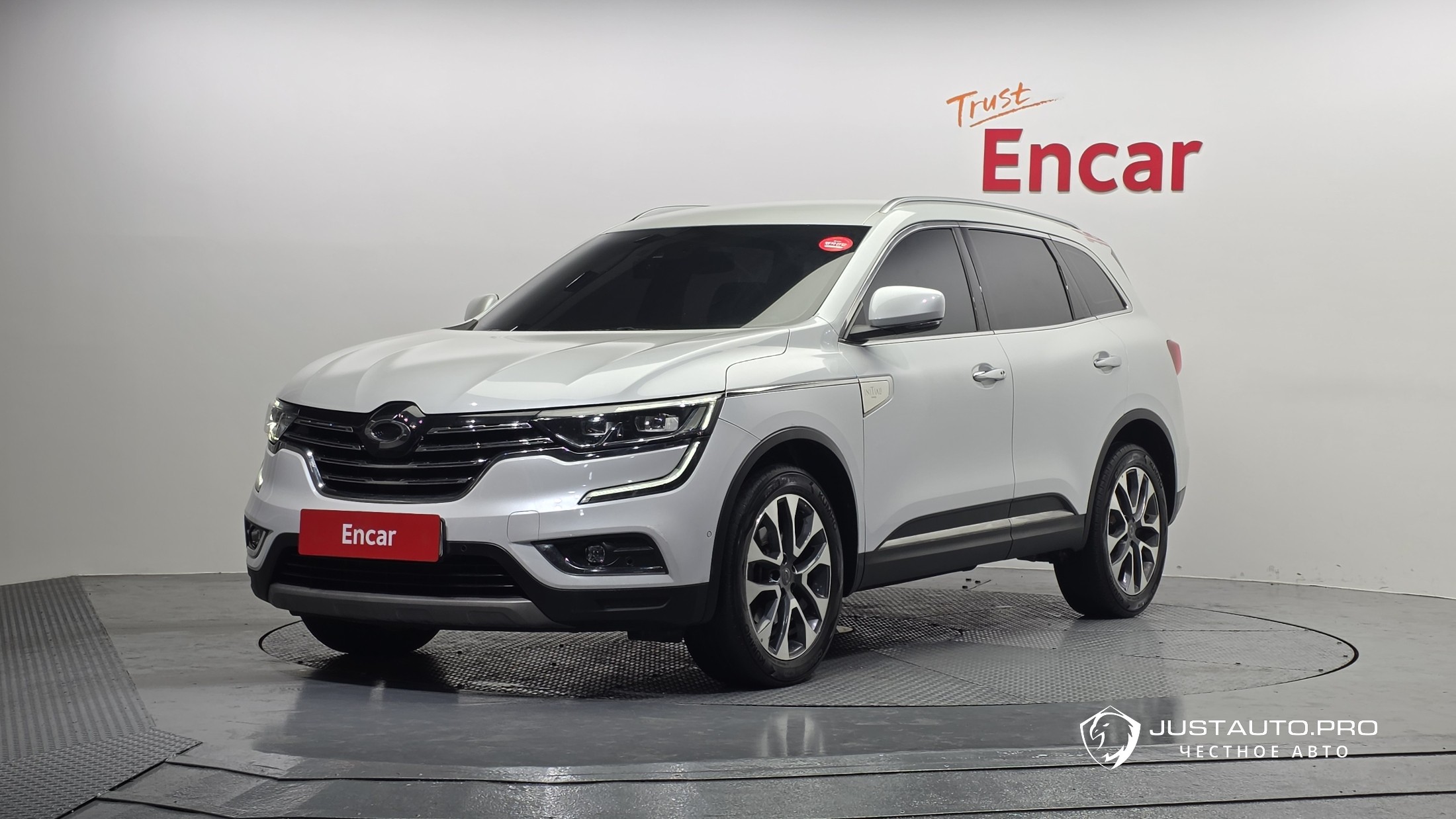 Автомобиль Renault-KoreaSamsung QM6