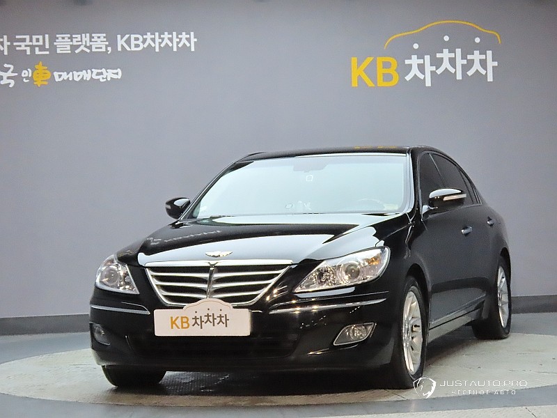 Автомобиль Hyundai Genesis