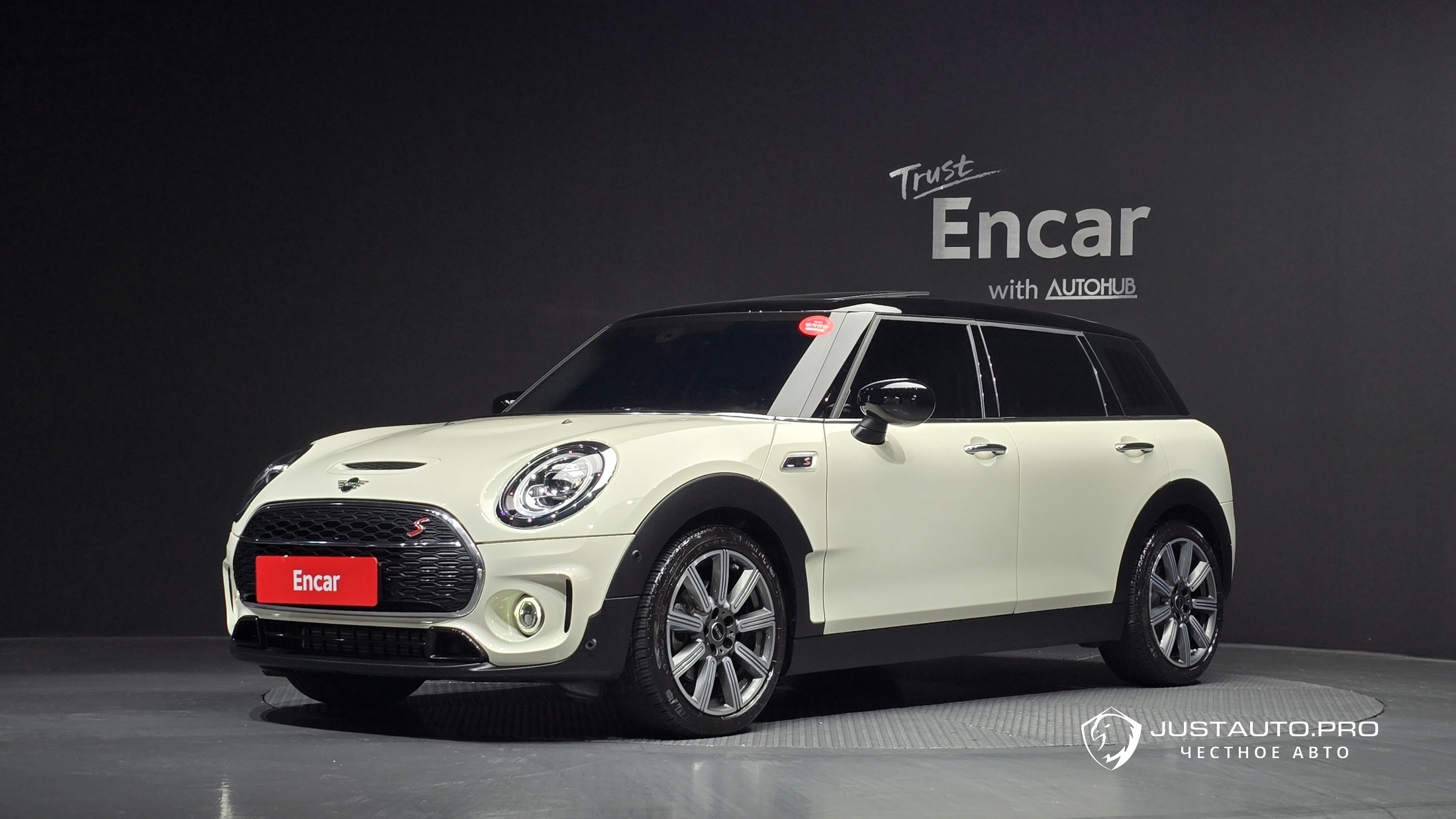 Автомобиль Mini Clubman