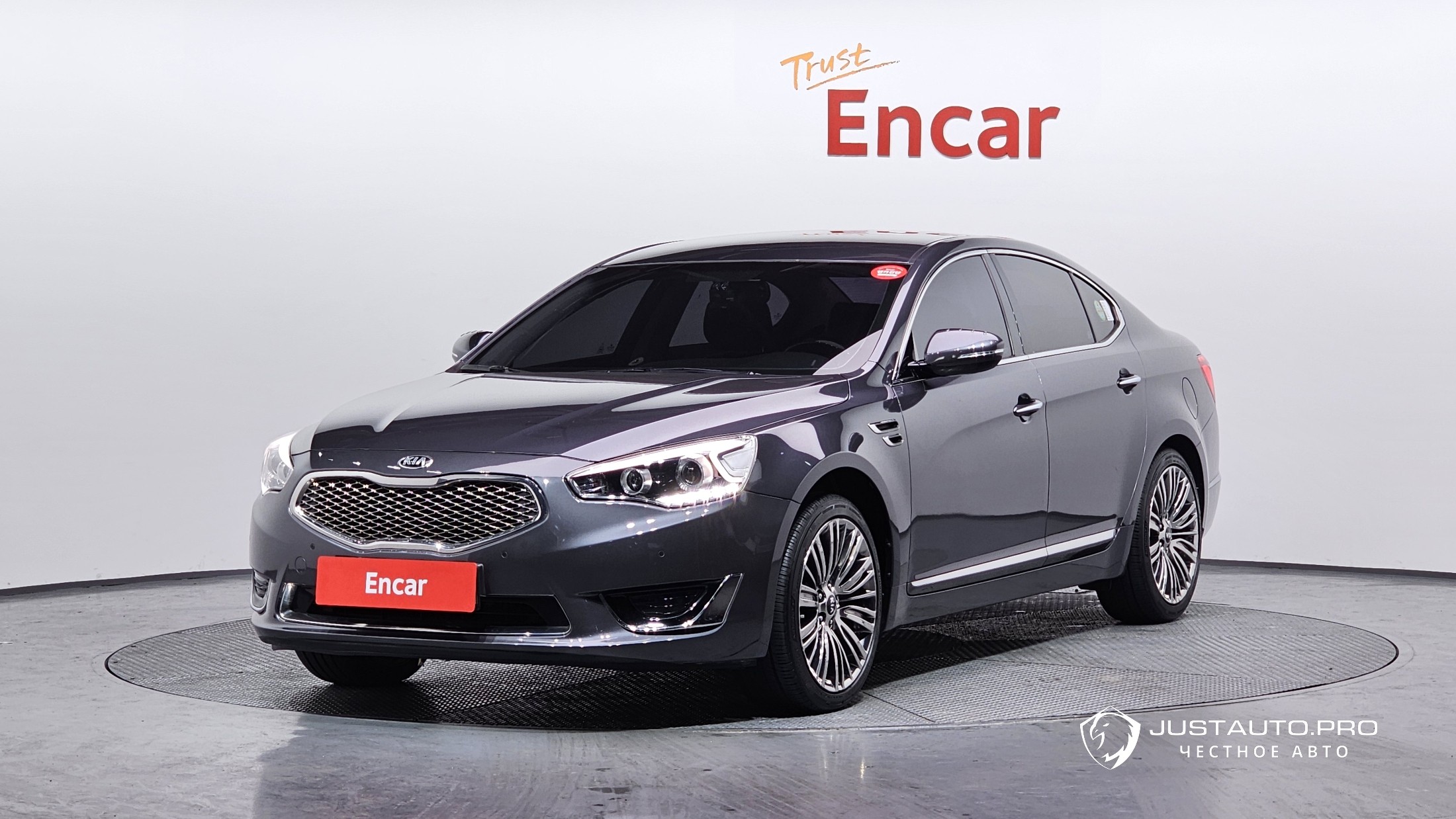 Автомобиль Kia K7