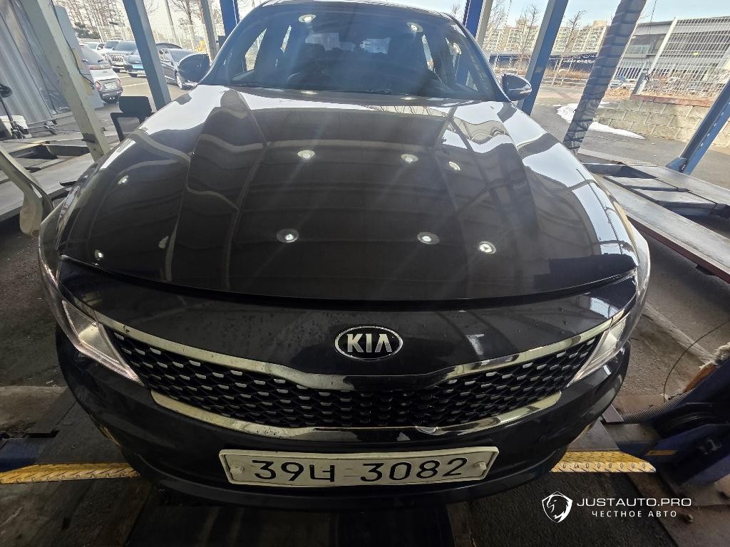 Автомобиль Kia K5