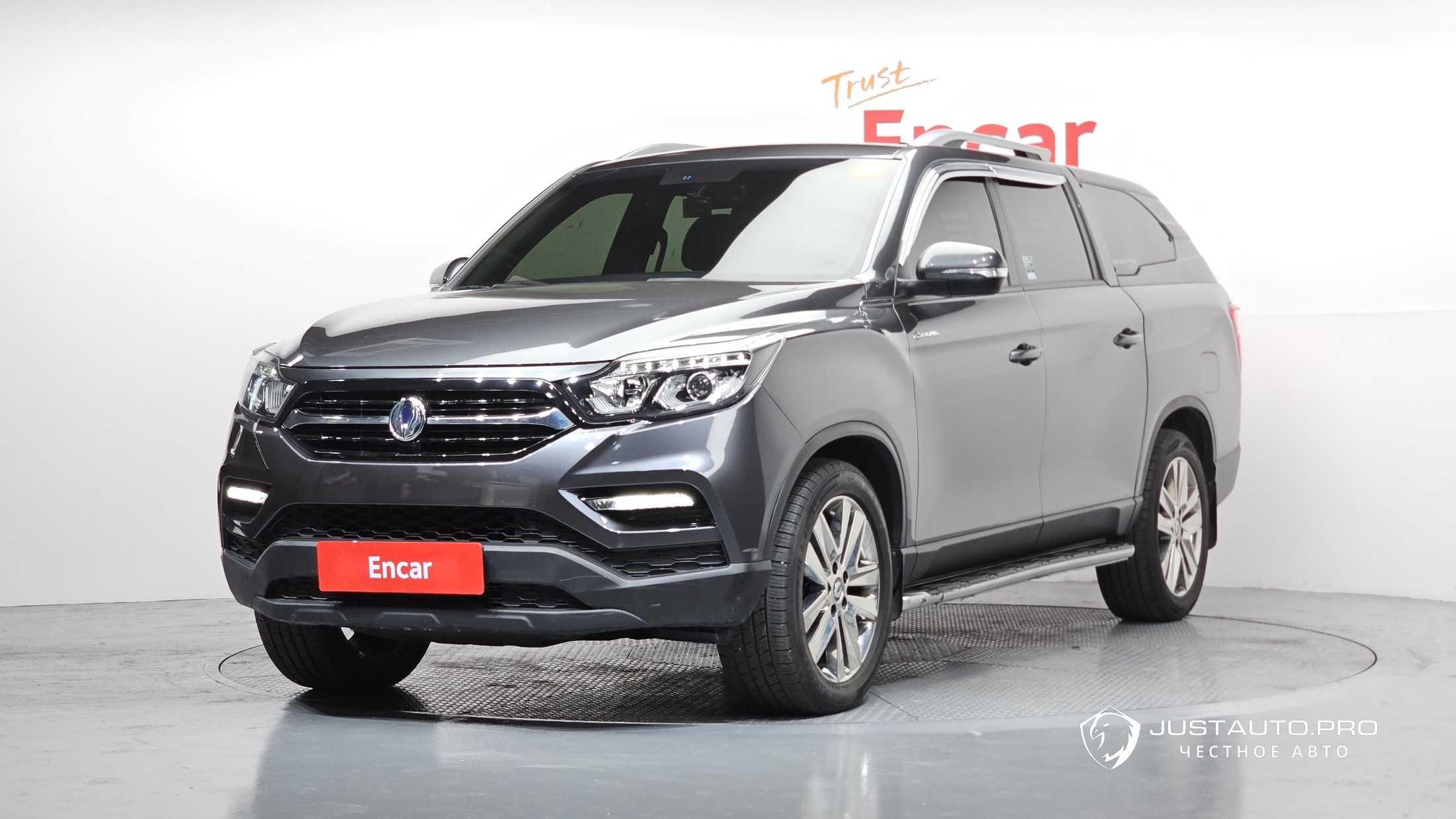 Автомобиль KG_Mobility_Ssangyong Rexton