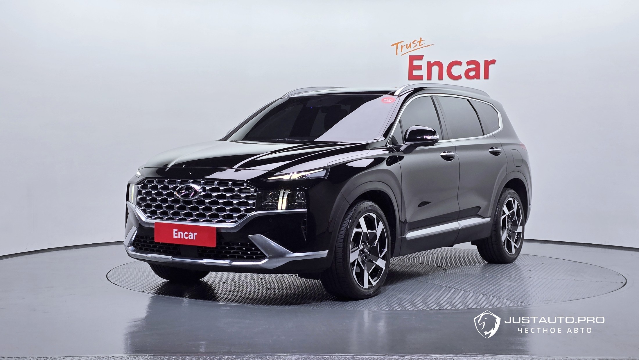 Автомобиль Hyundai Santafe