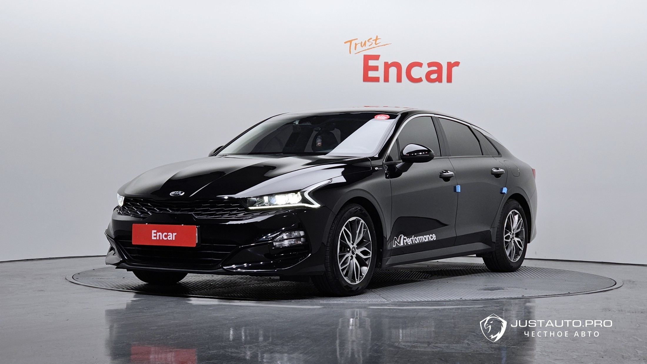 Автомобиль Kia K5