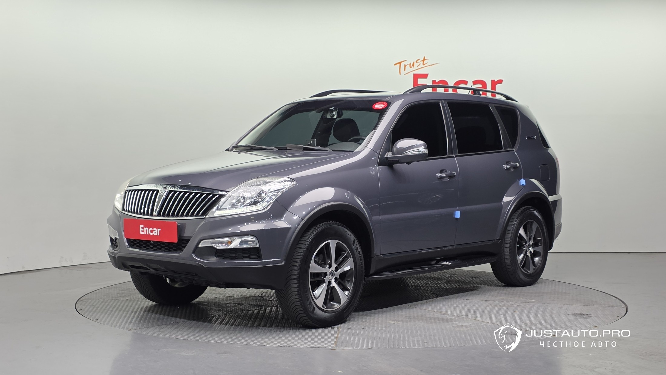 Автомобиль KG_Mobility_Ssangyong Rexton