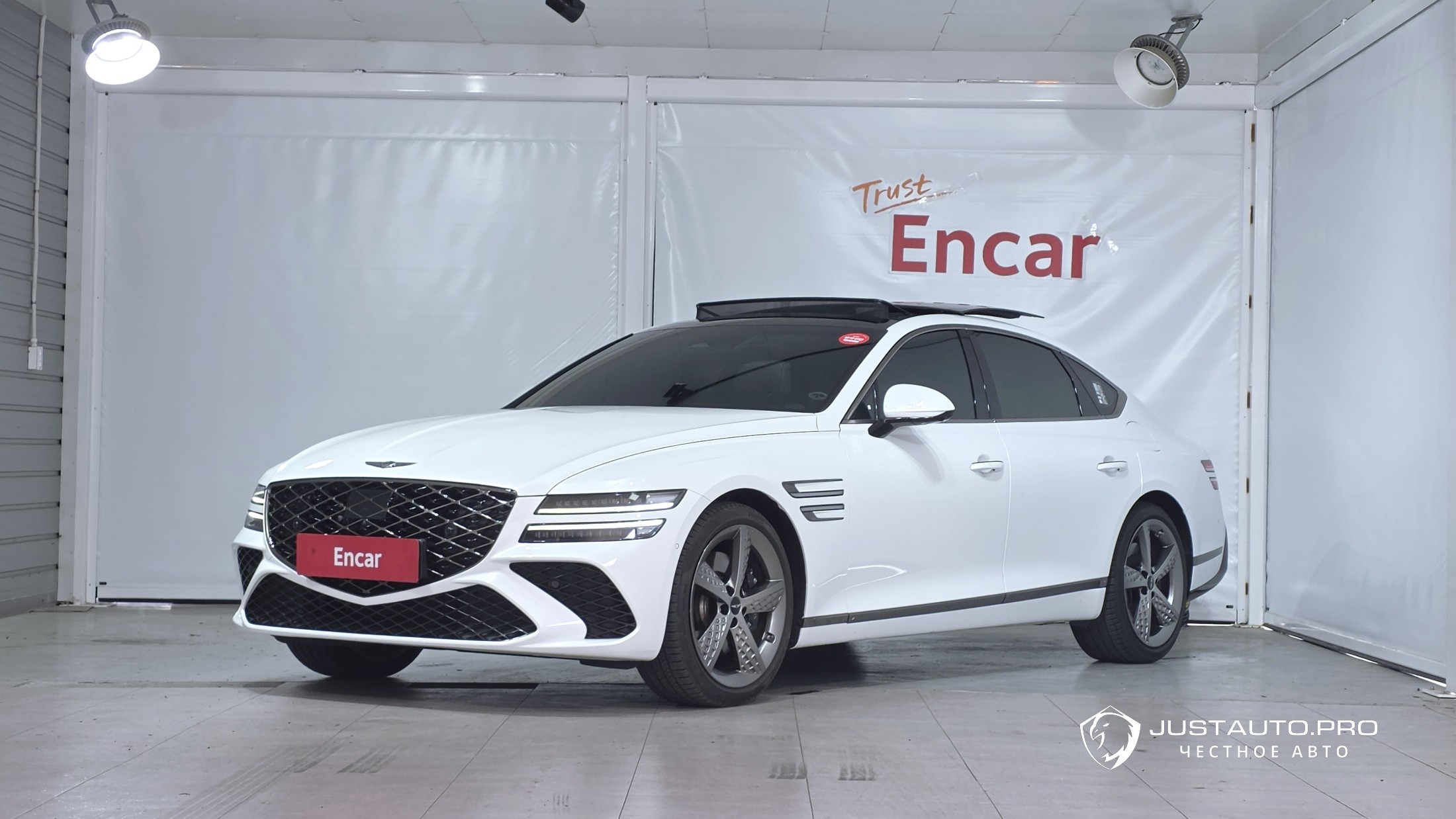 Автомобиль Genesis G80