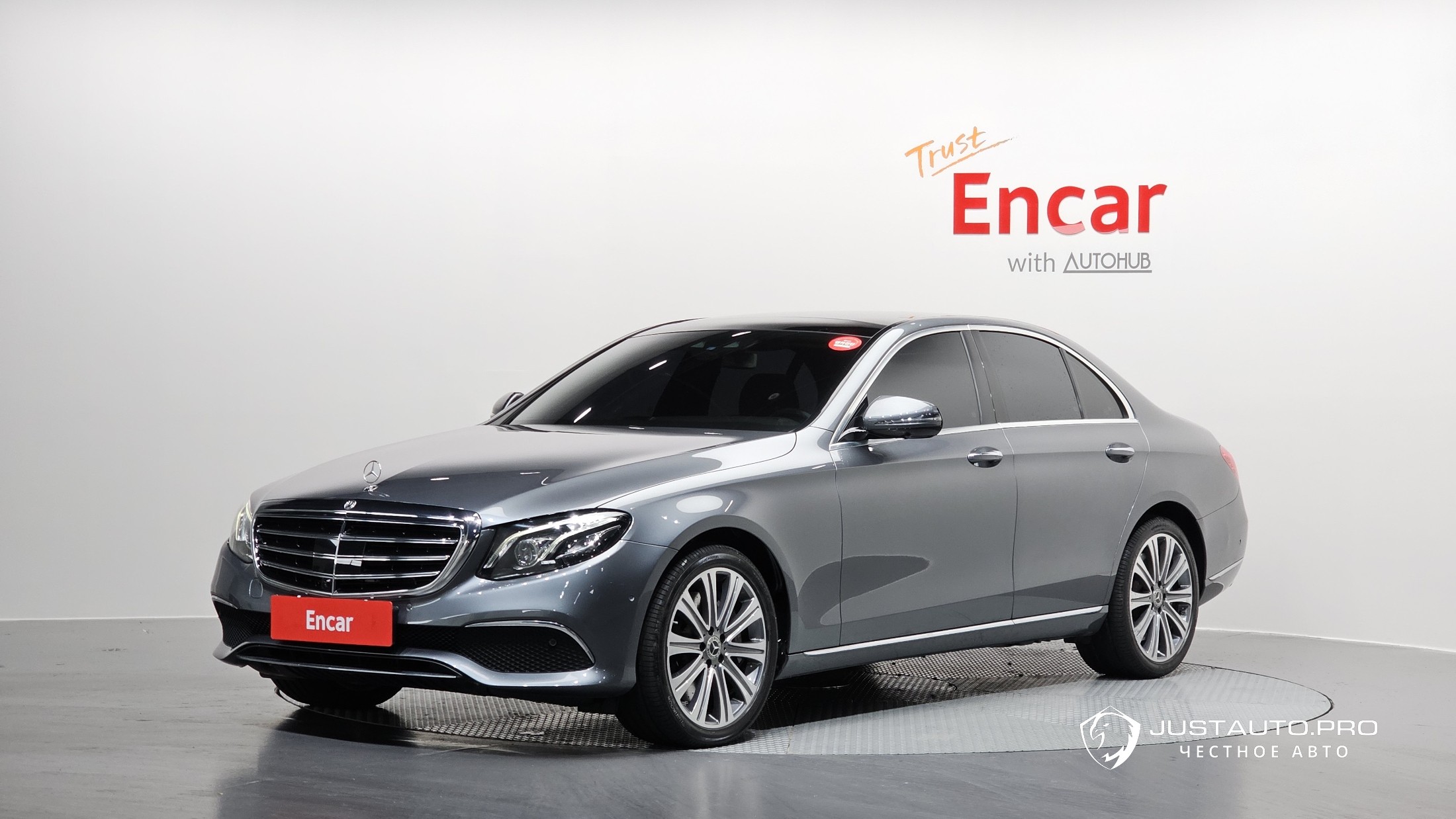 Автомобиль Mercedes-Benz E-Class