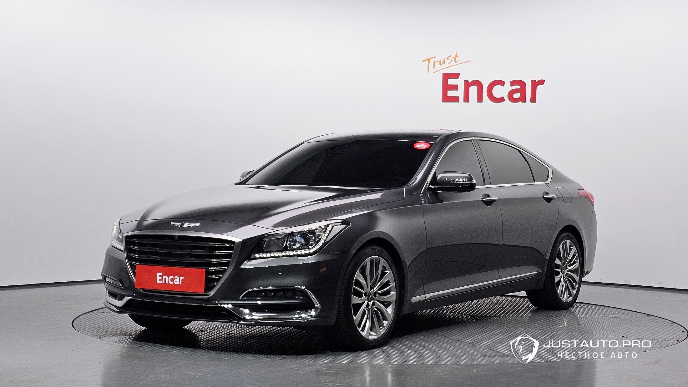 Автомобиль Genesis G80