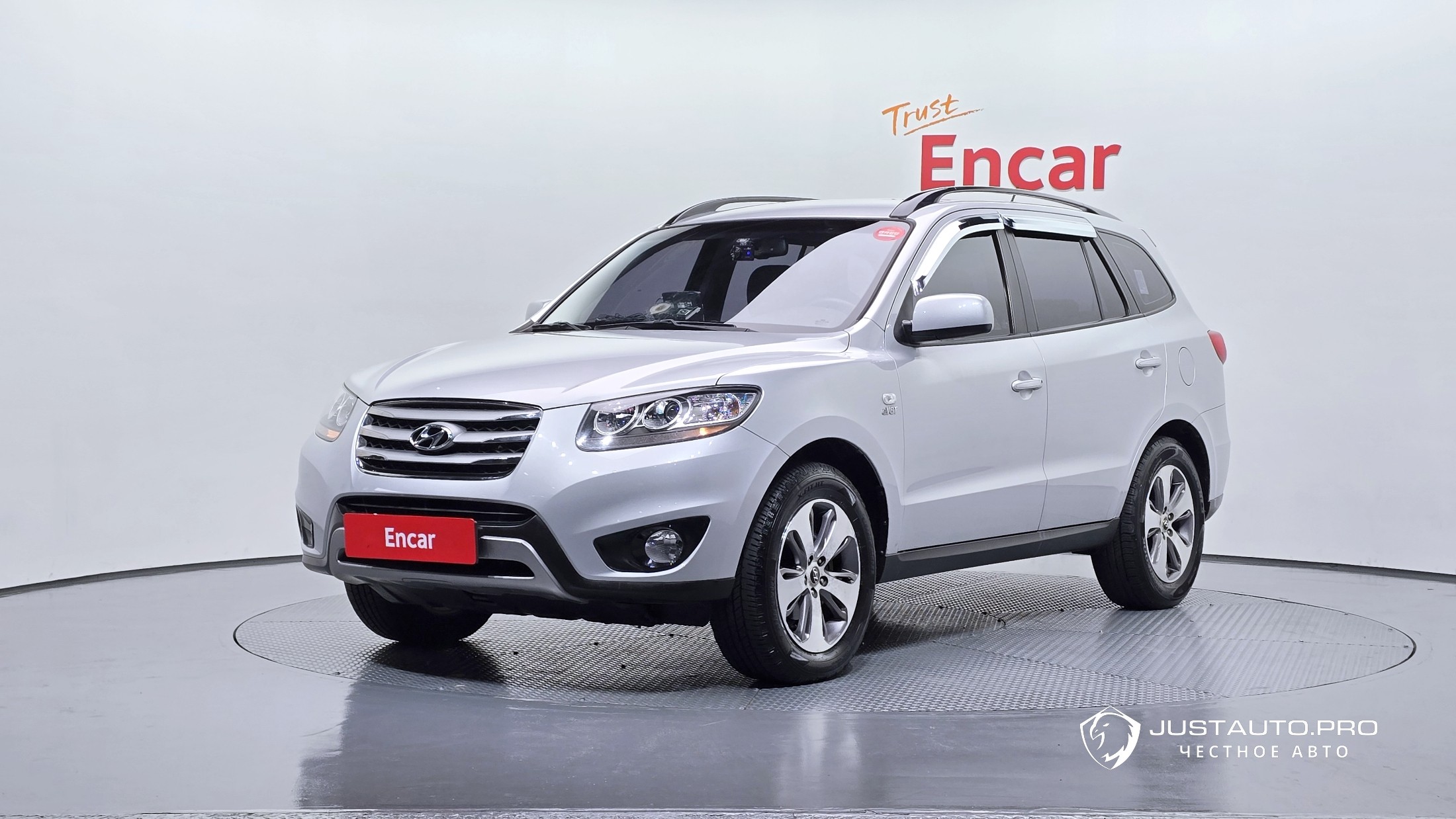 Автомобиль Hyundai Santafe