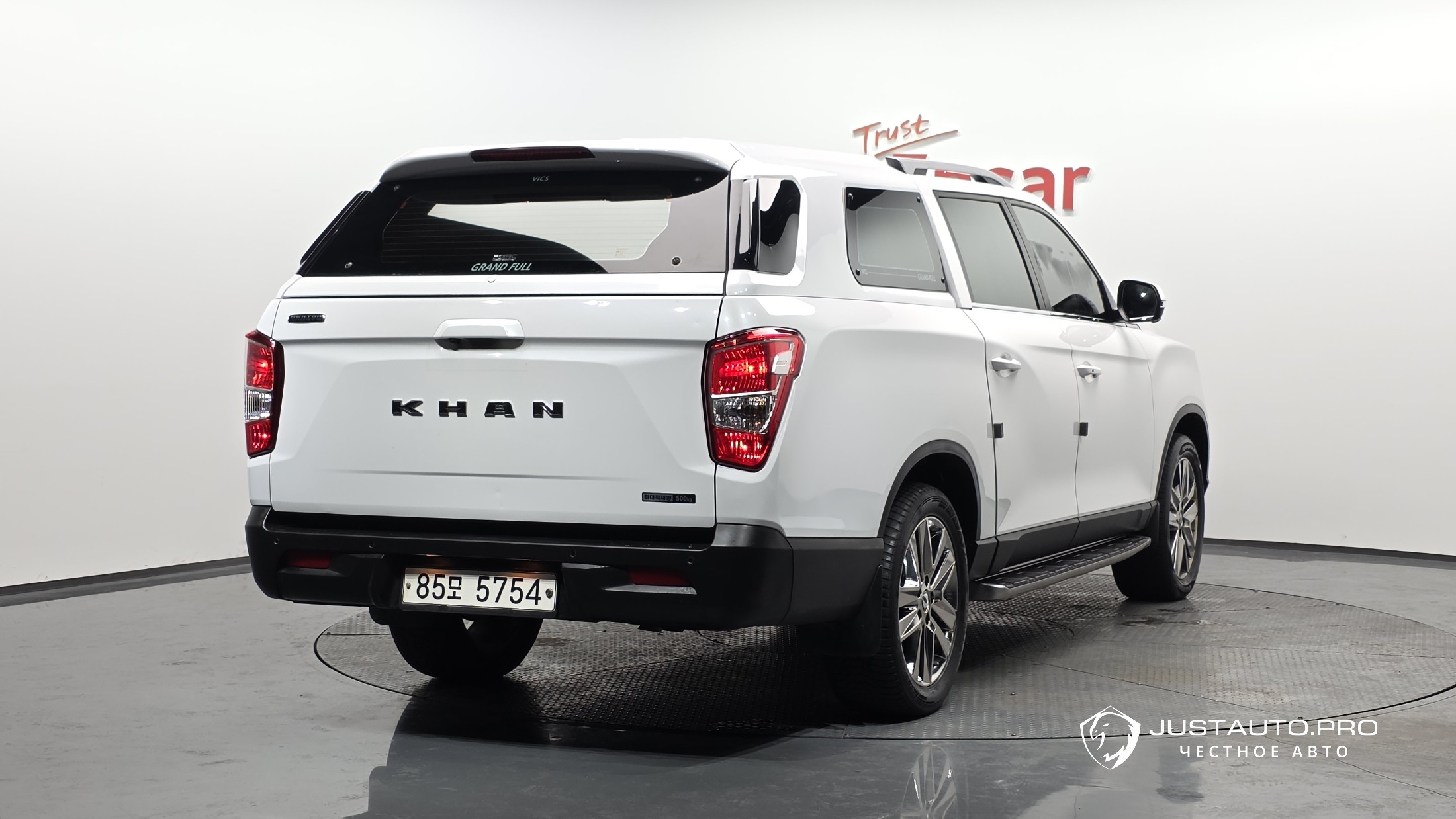 Автомобиль KG_Mobility_Ssangyong Rexton