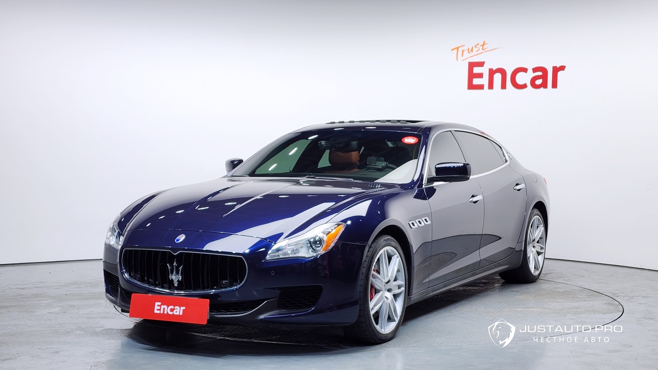 Автомобиль Maserati Quattroporte
