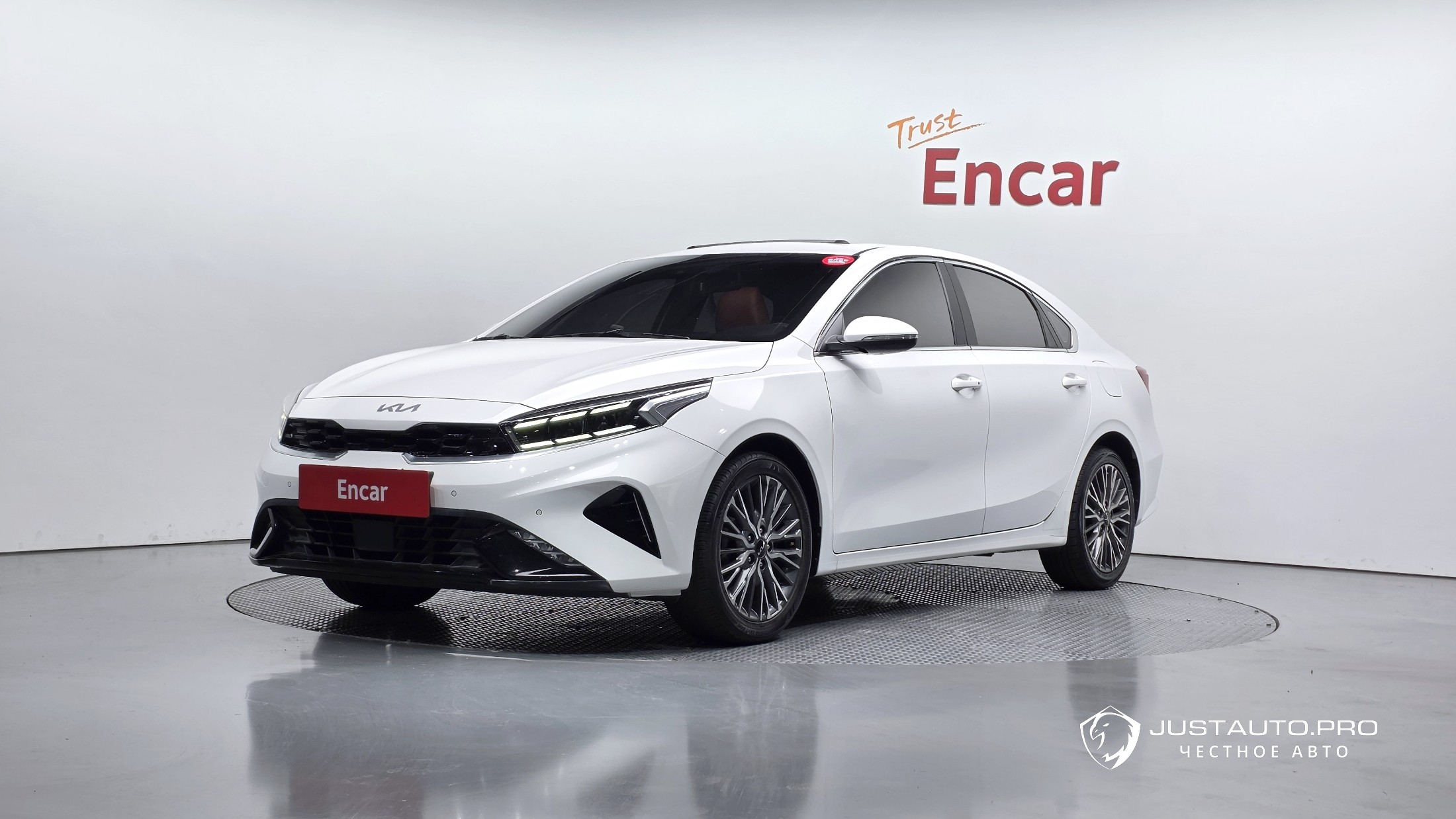 Автомобиль Kia K3