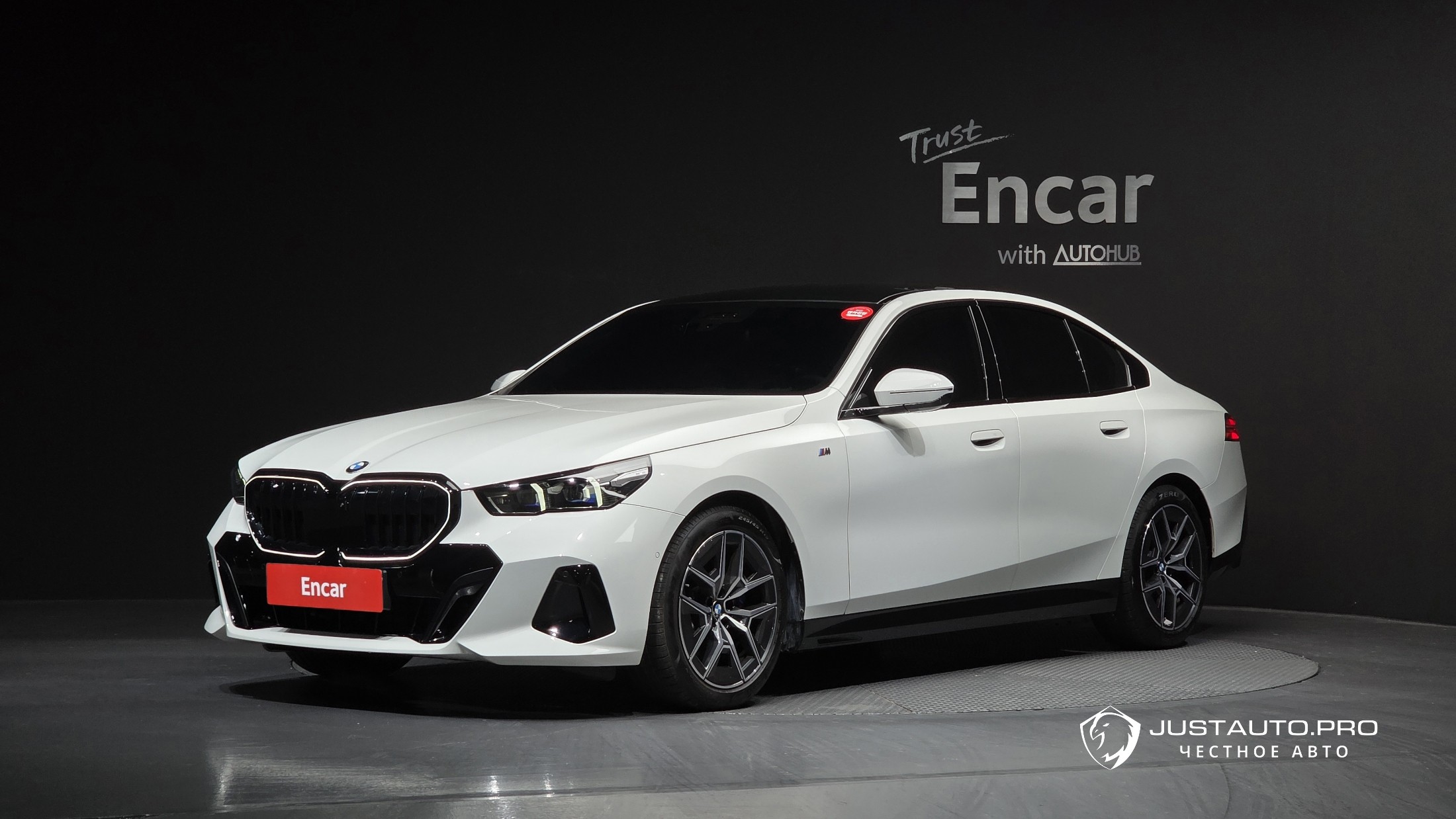 Автомобиль BMW 5-Series