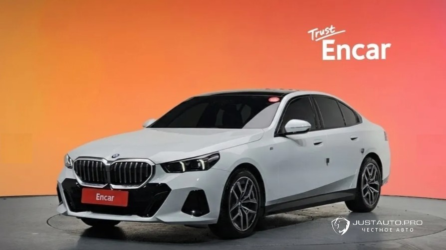 Автомобиль BMW 5-Series