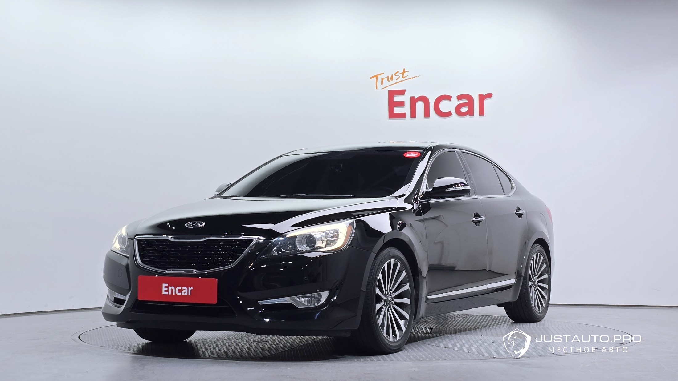 Автомобиль Kia K7