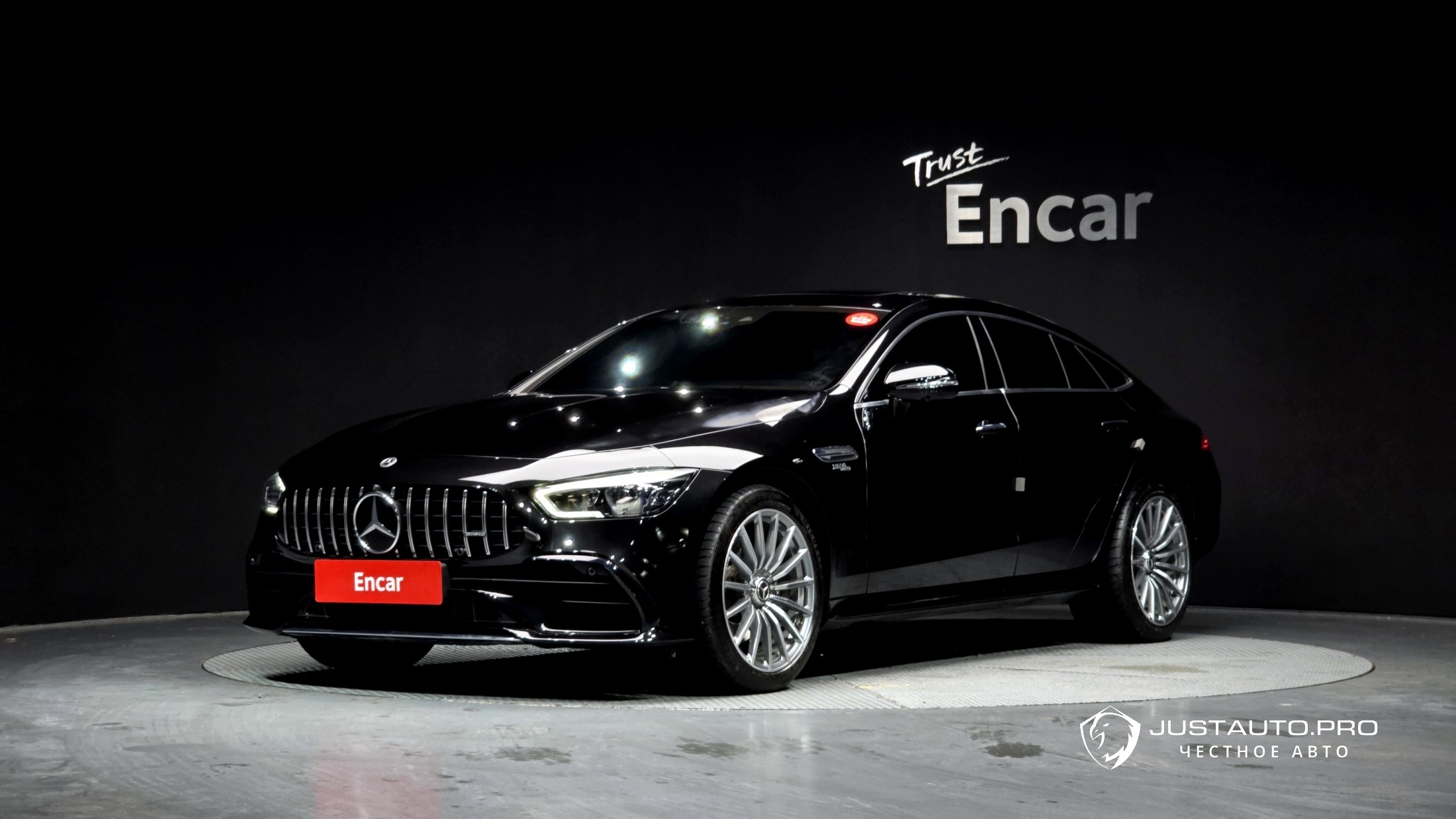 Автомобиль Mercedes-Benz AMG GT