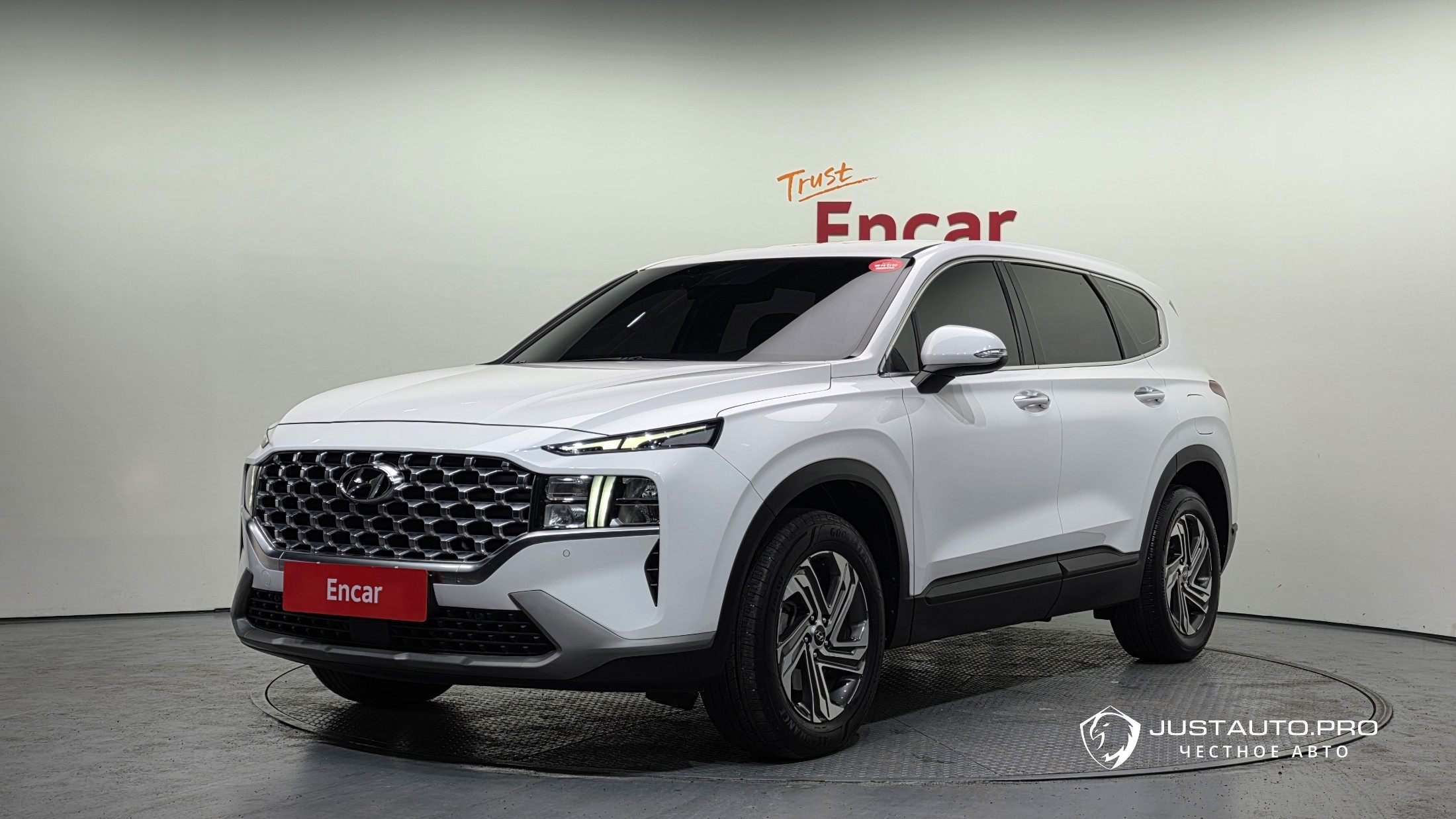 Автомобиль Hyundai Santafe