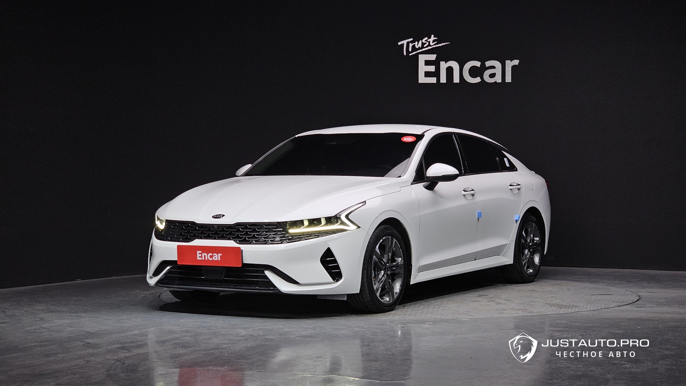 Автомобиль Kia K5