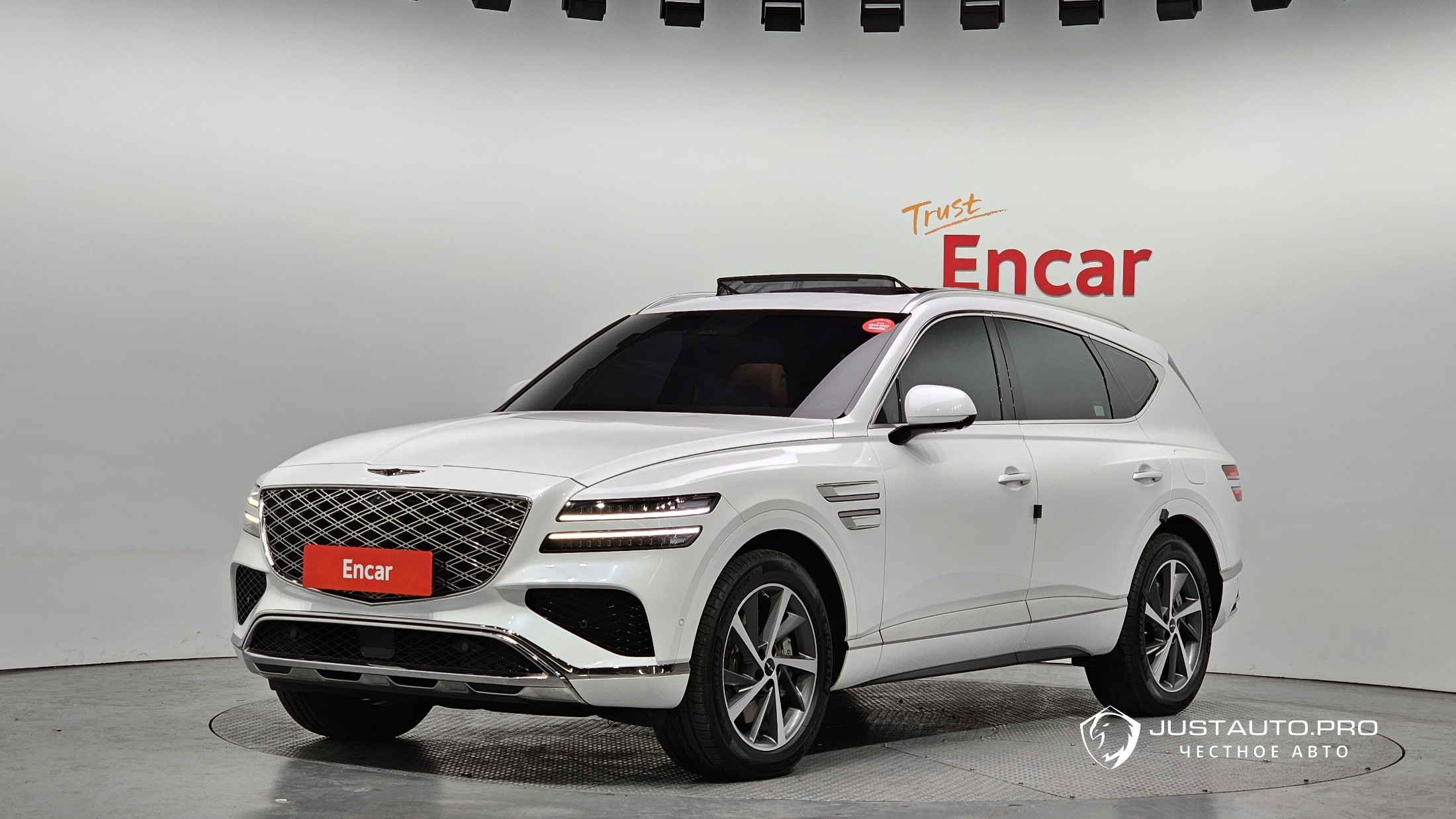 Автомобиль Genesis GV80