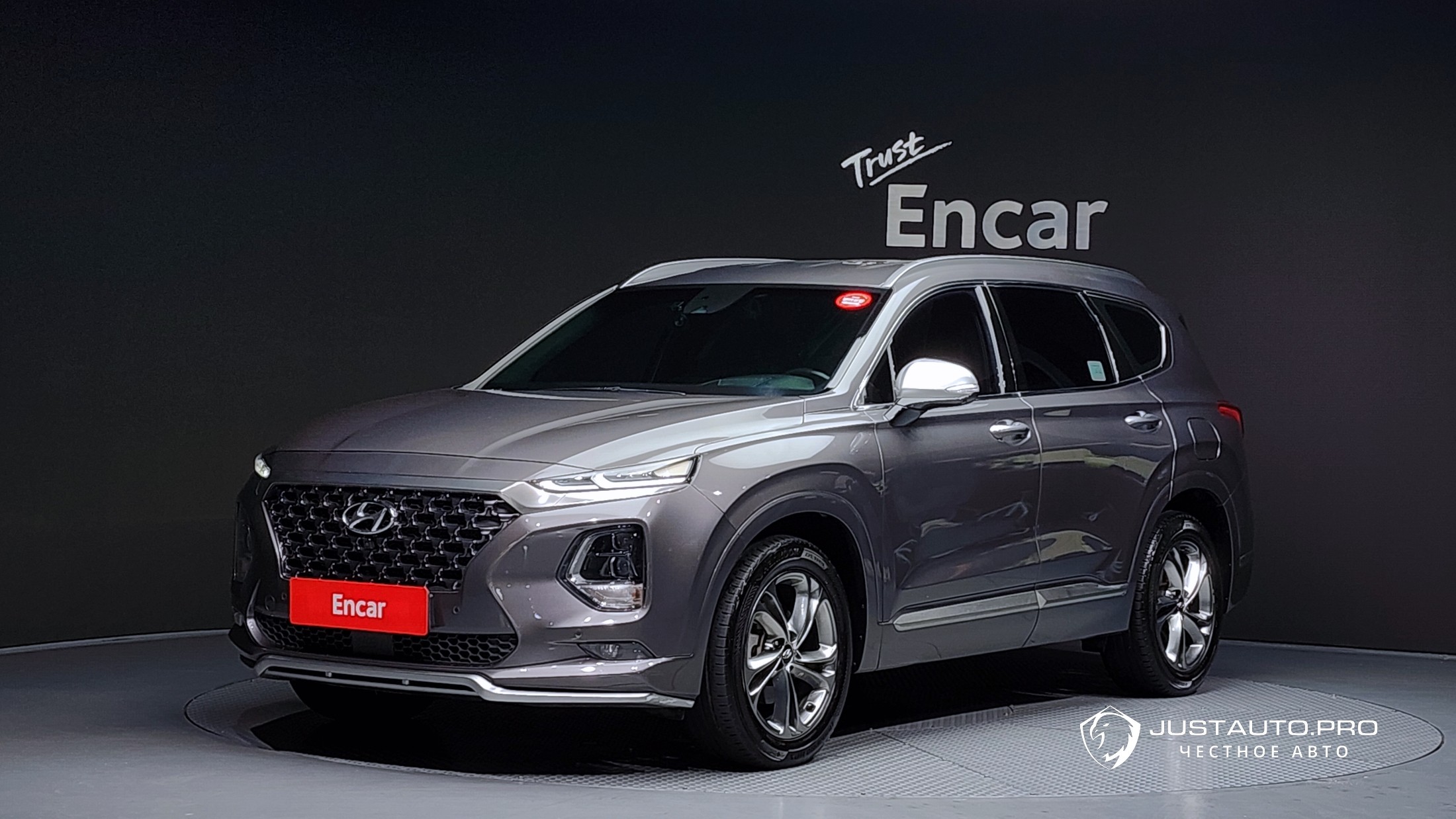 Автомобиль Hyundai Santafe