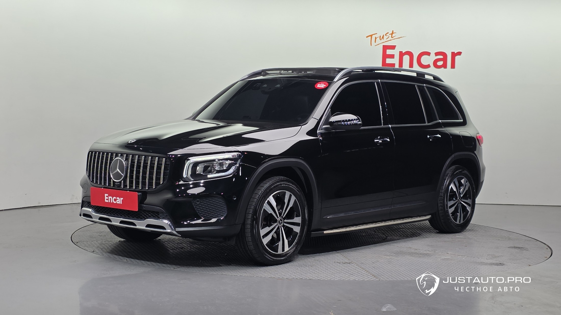 Автомобиль Mercedes-Benz GLB-Class