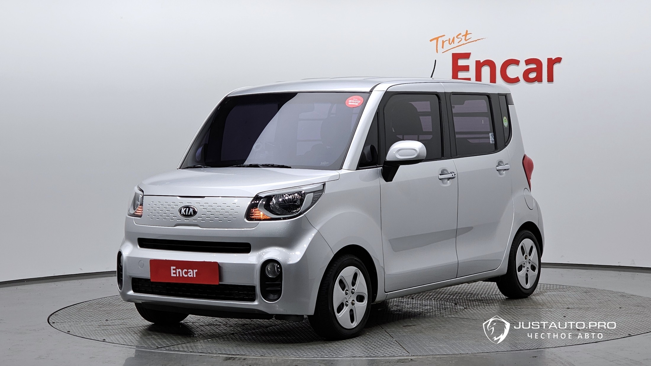Автомобиль Kia RAY