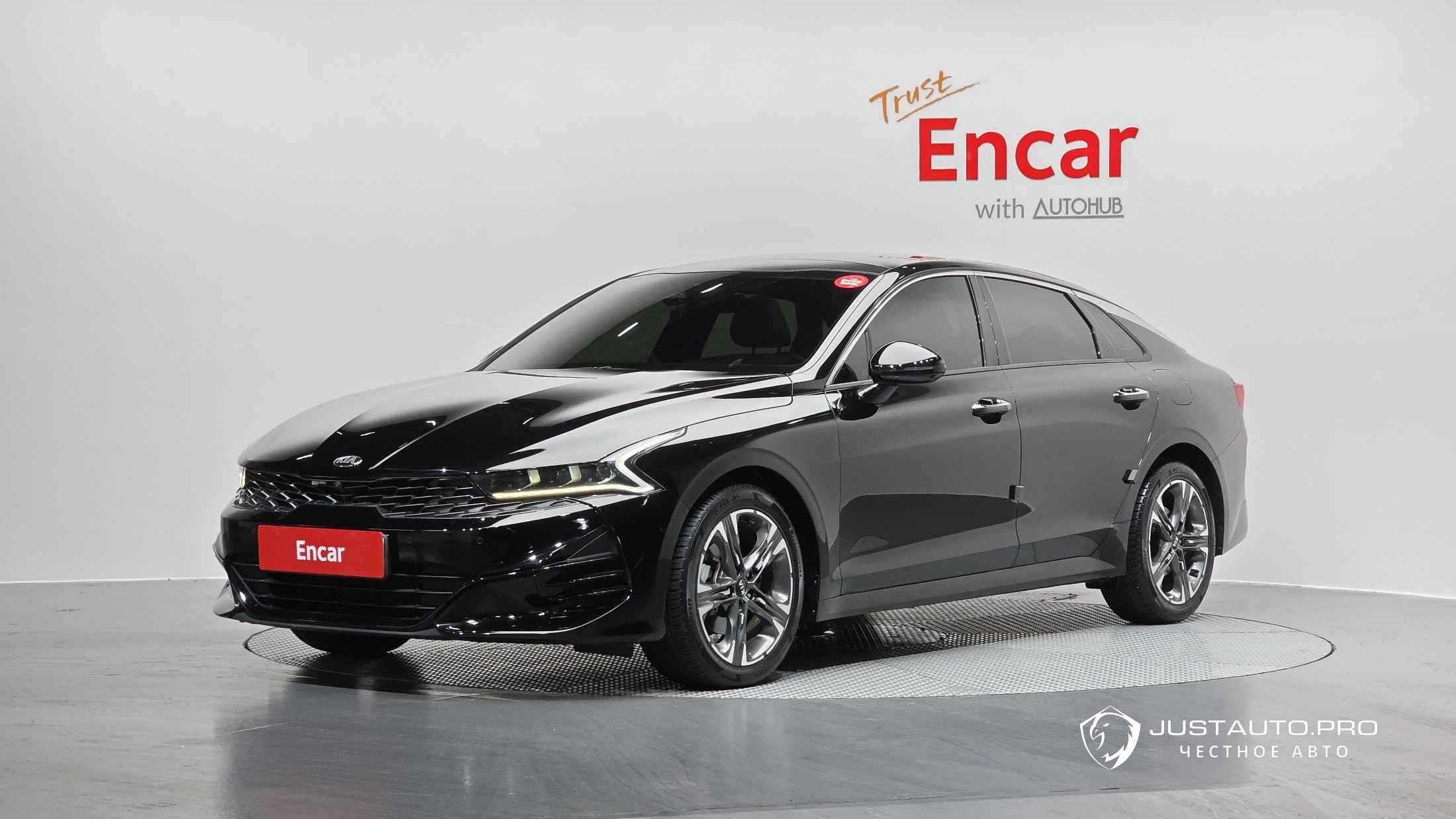 Автомобиль Kia K5