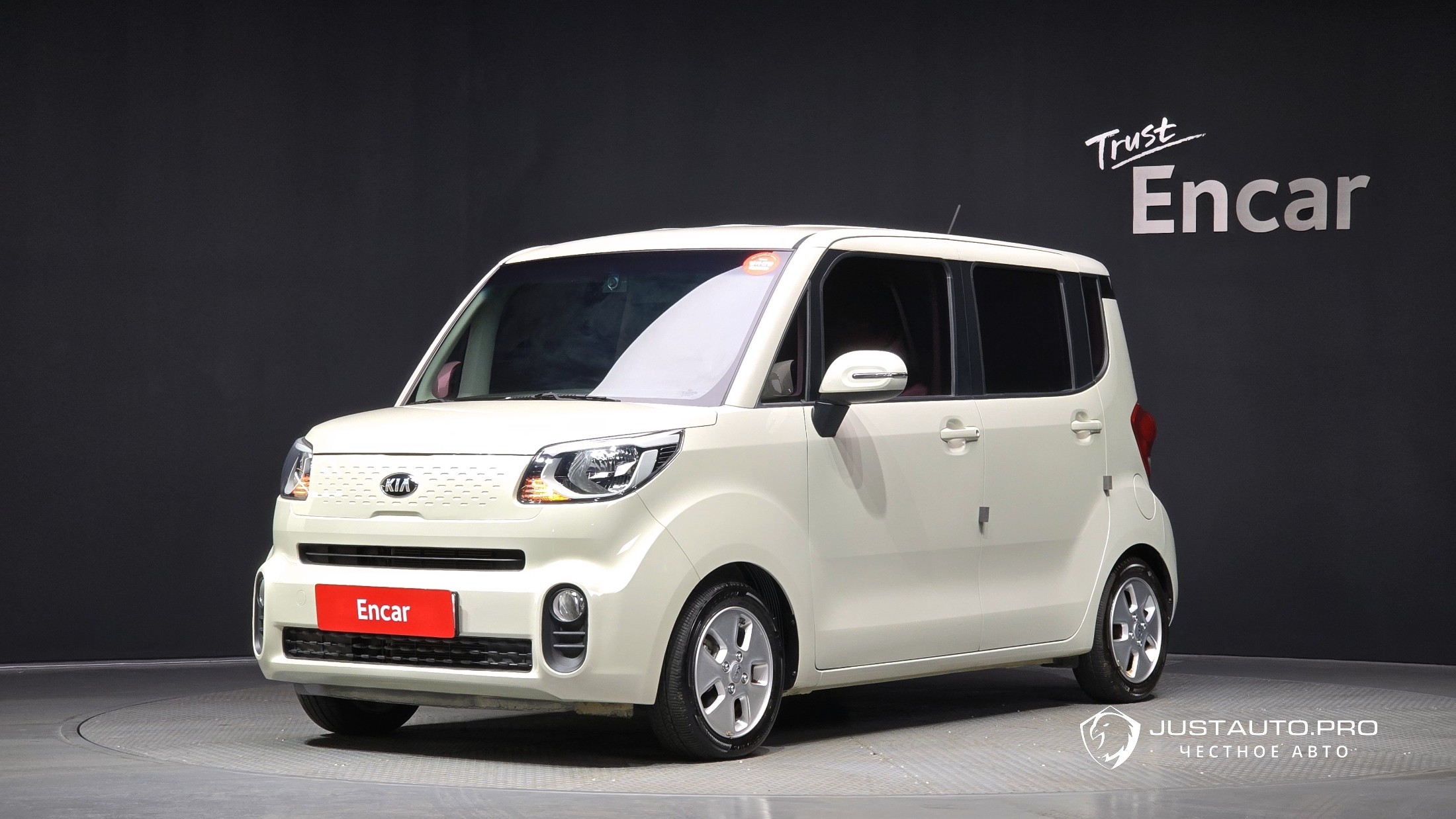 Автомобиль Kia RAY