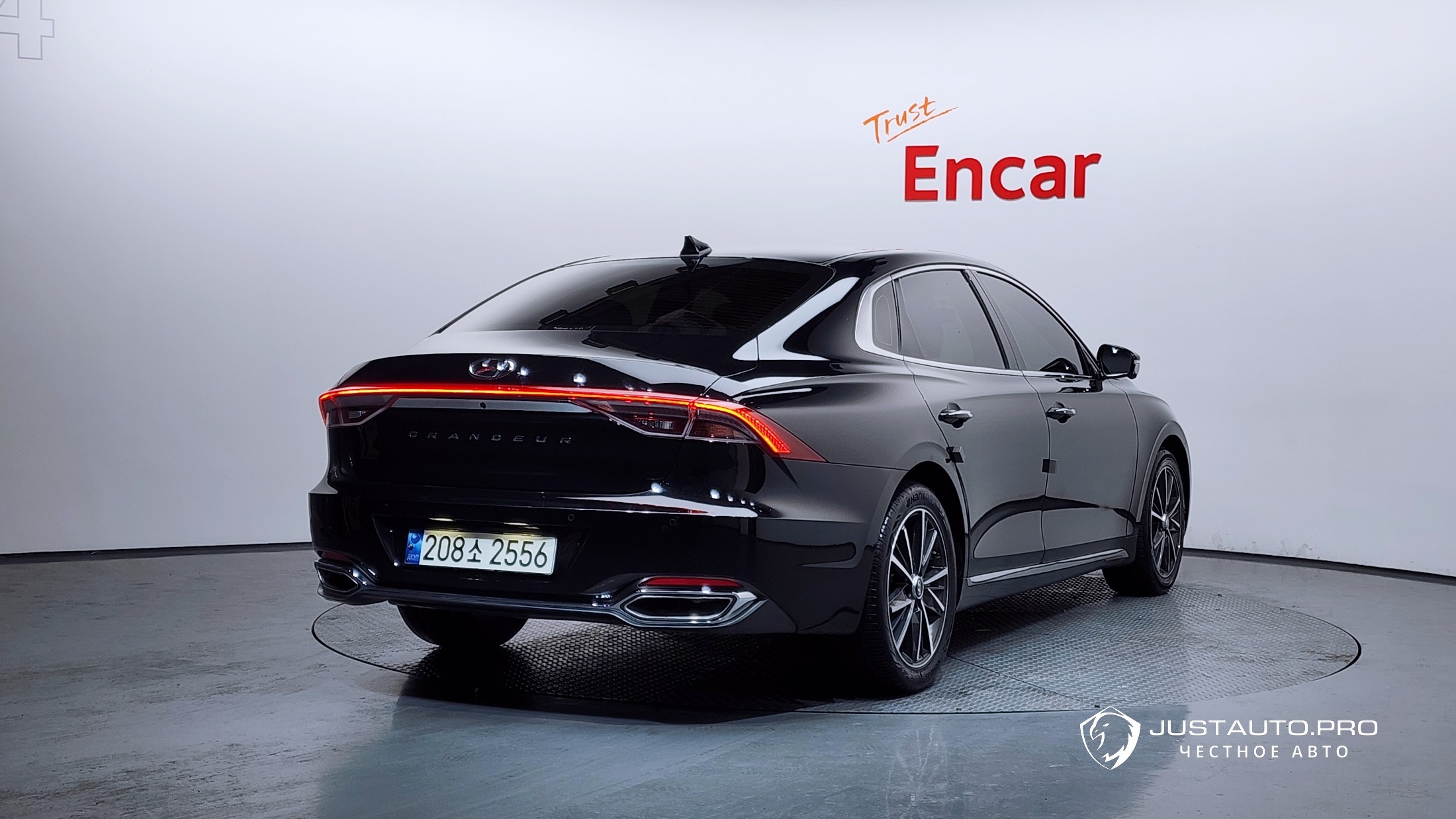 Автомобиль Hyundai Grandeur