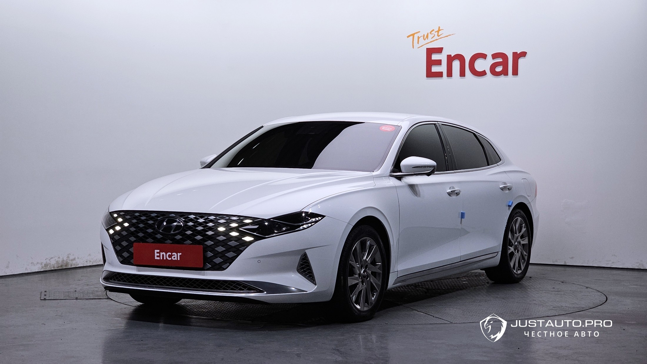 Автомобиль Hyundai Grandeur