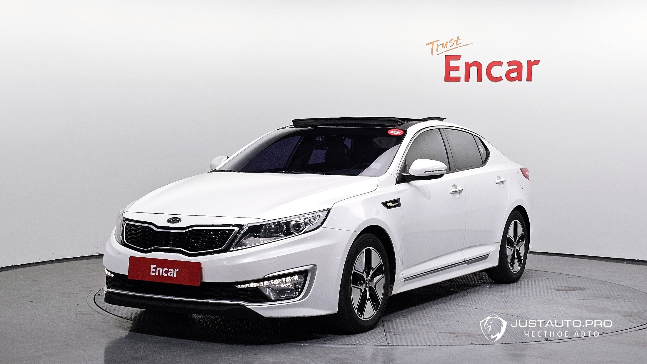 Автомобиль Kia K5