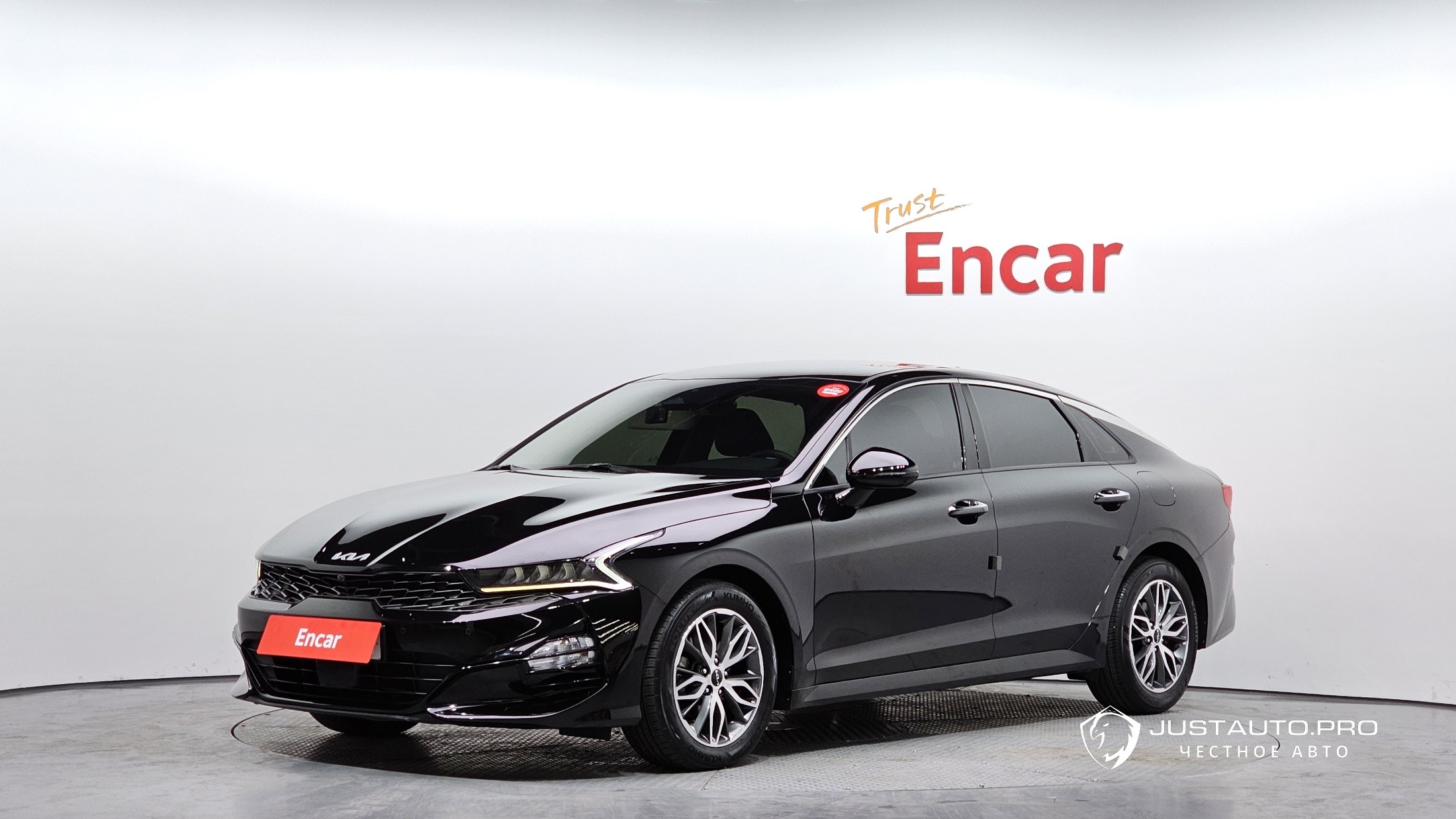 Автомобиль Kia K5