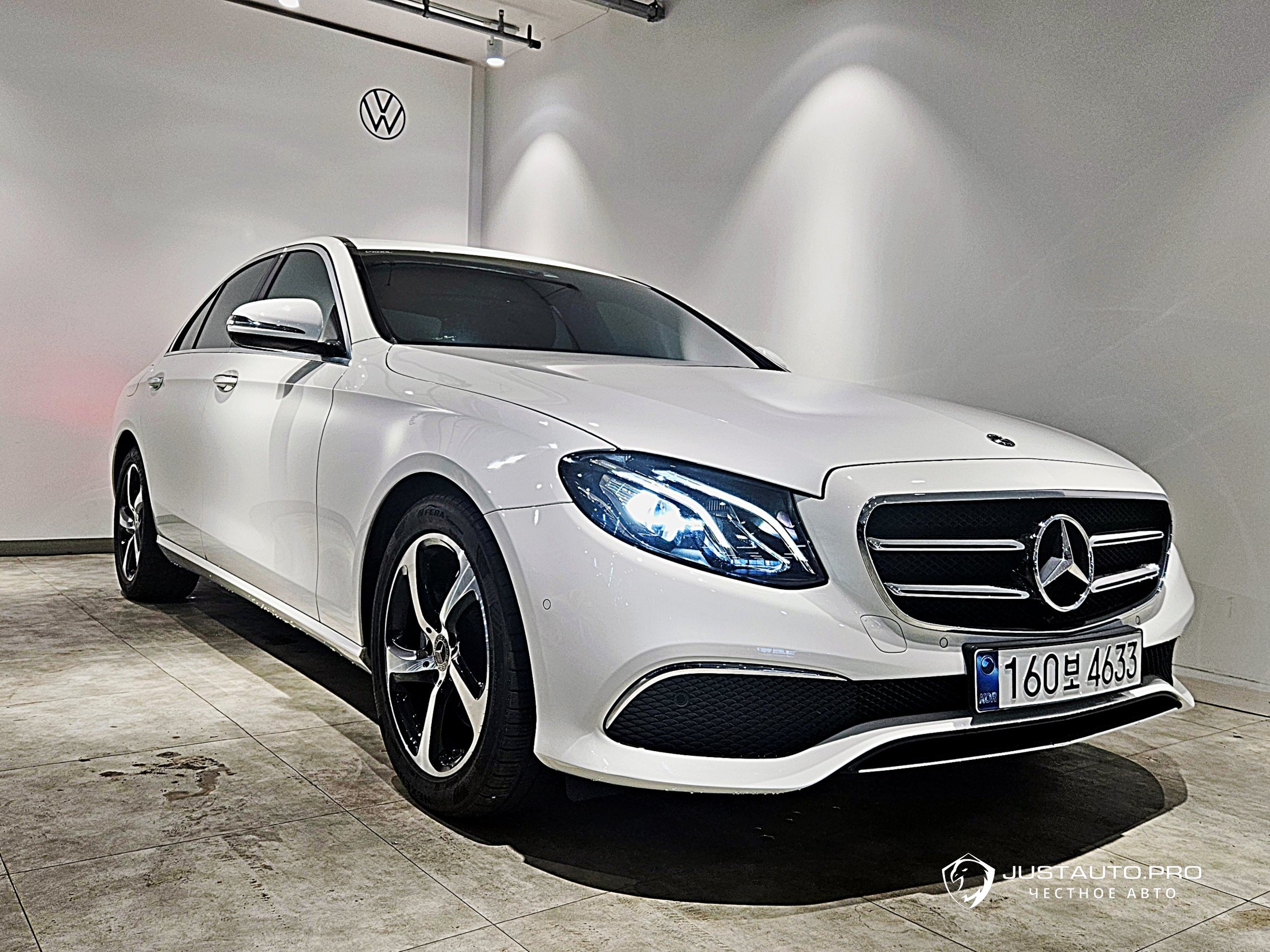 Автомобиль Mercedes-Benz E-Class