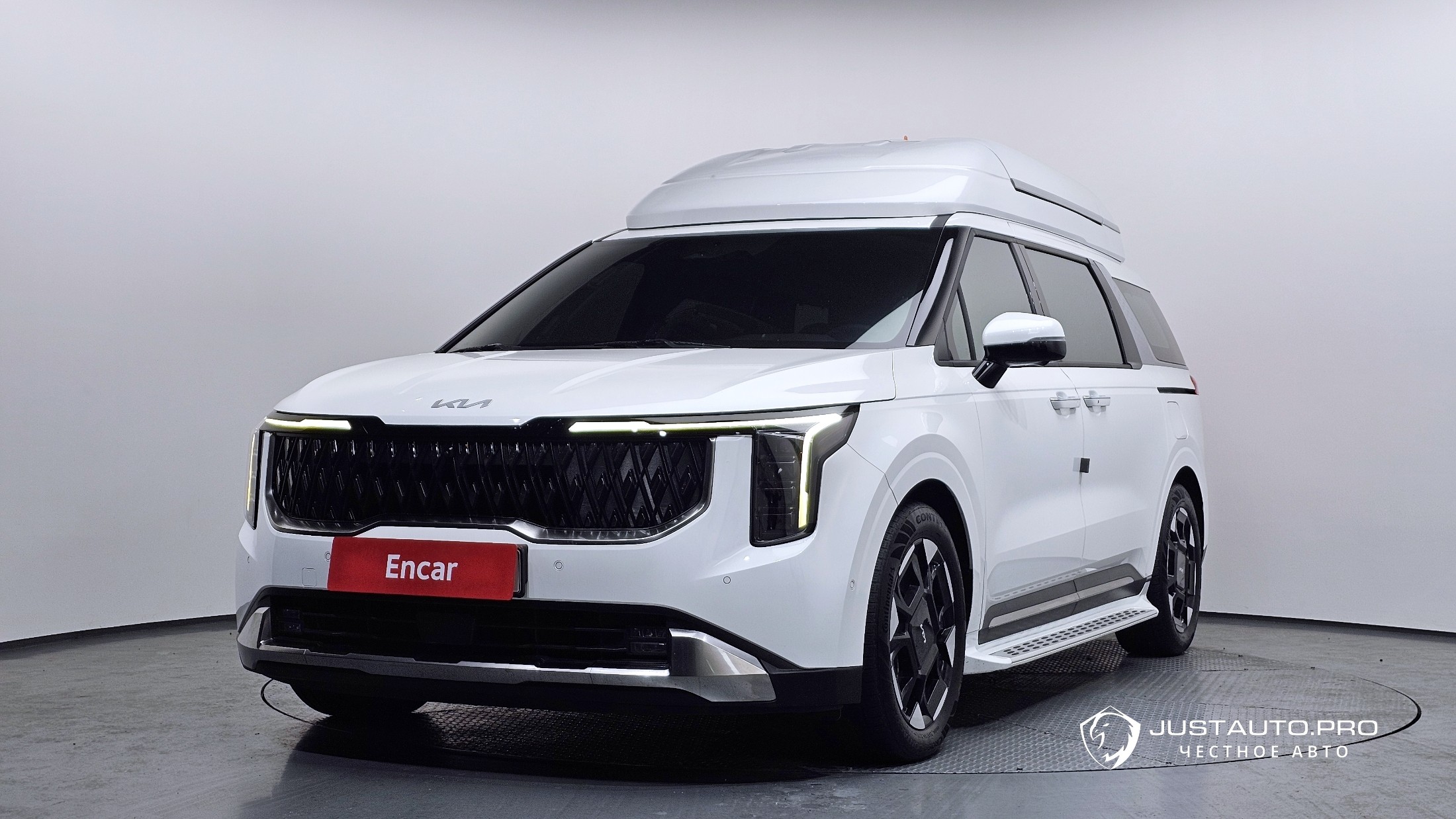 Автомобиль Kia Canival