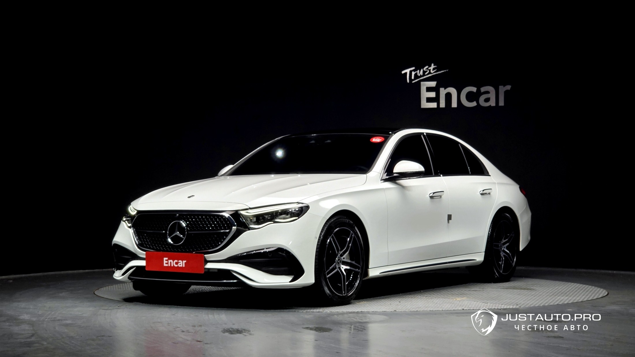 Автомобиль Mercedes-Benz E-Class