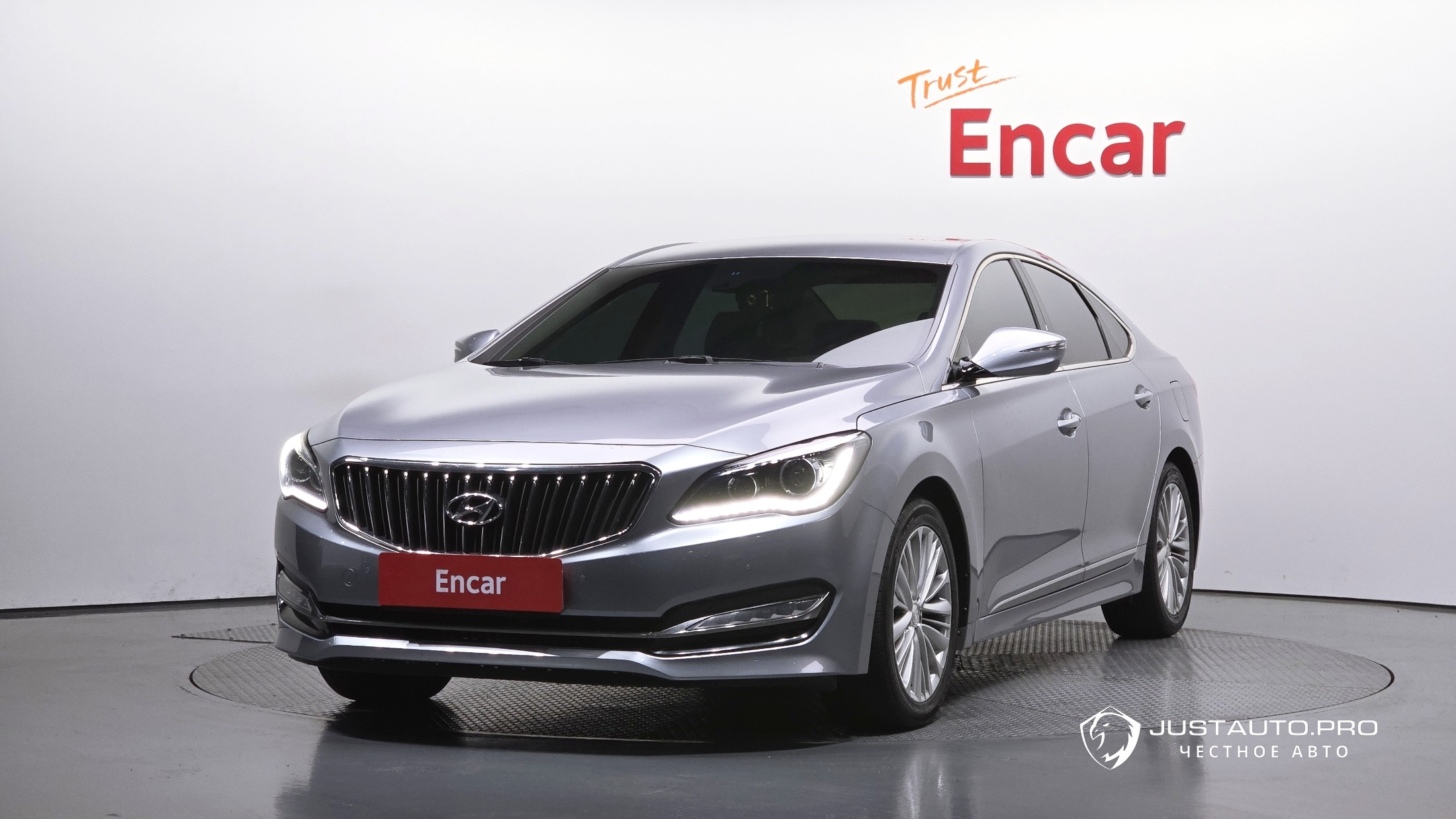 Автомобиль Hyundai Aslan