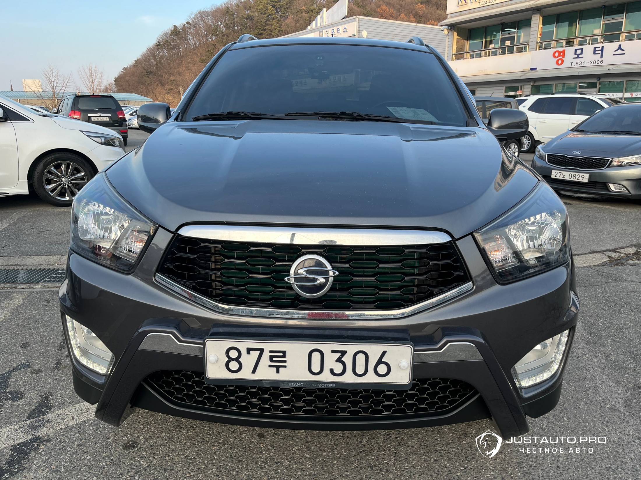 Автомобиль KG_Mobility_Ssangyong KORANDO