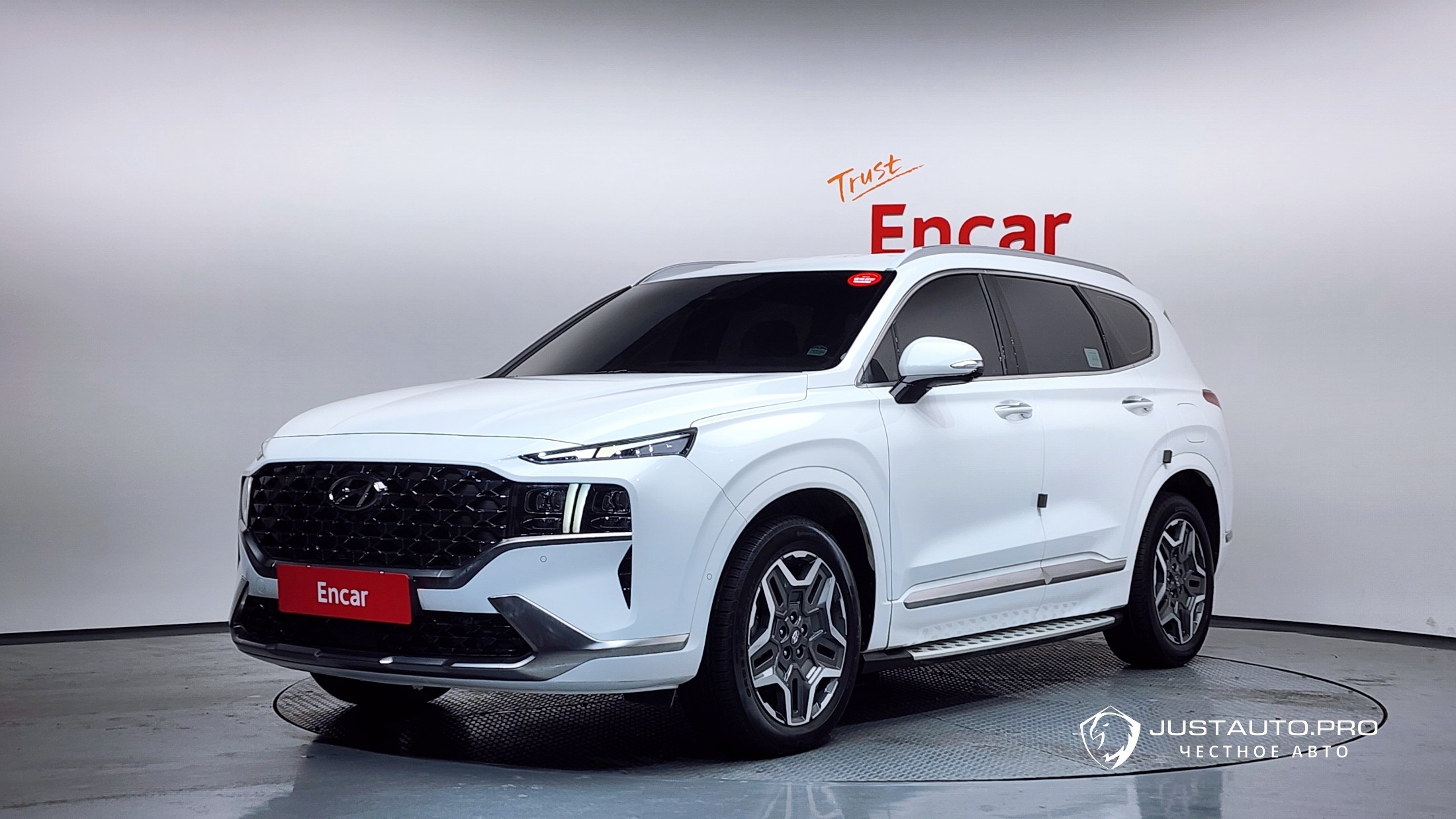 Автомобиль Hyundai Santafe