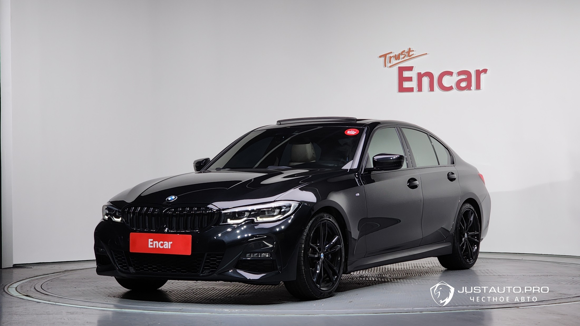Автомобиль BMW 3-Series