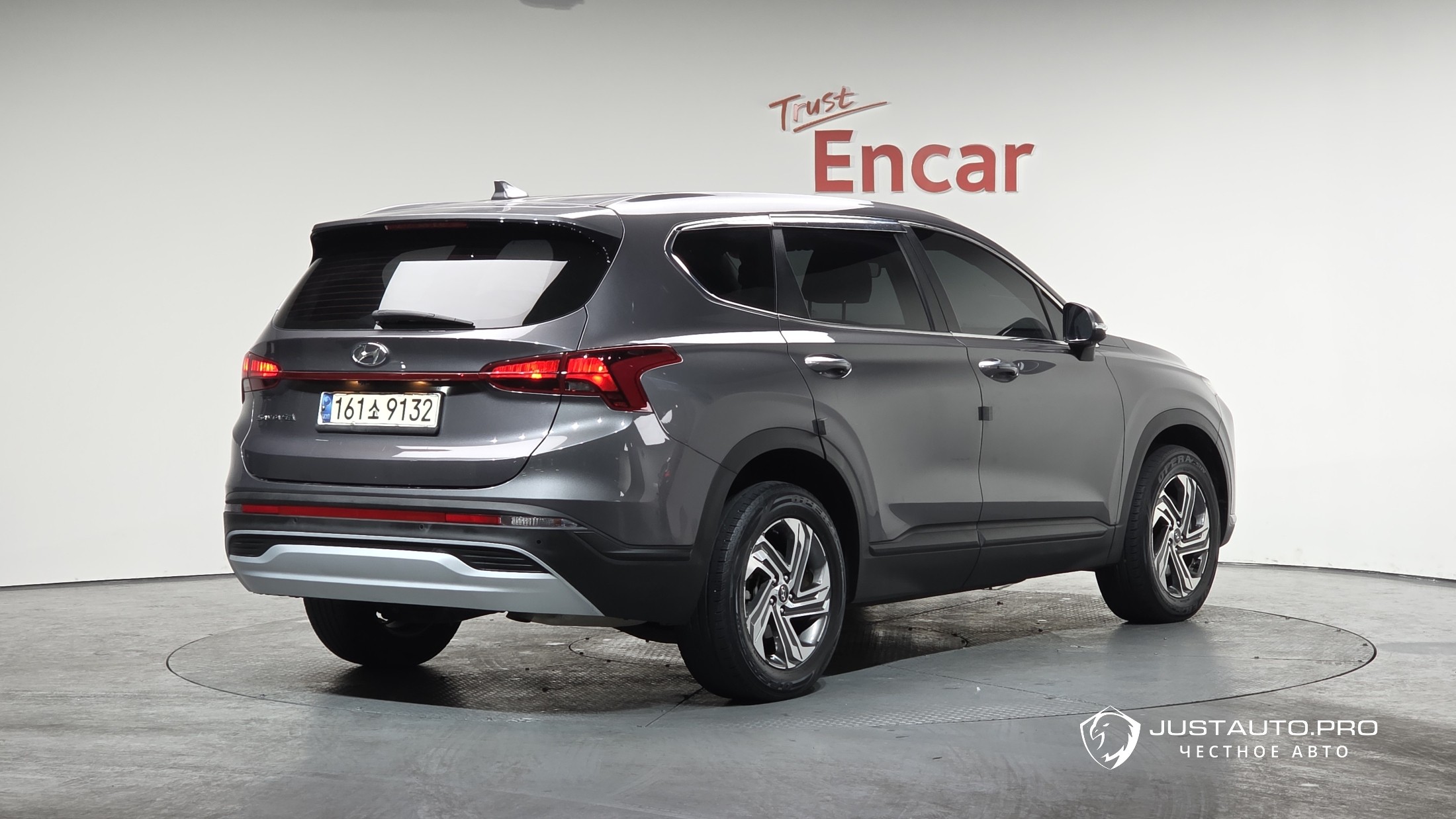 Автомобиль Hyundai Santafe