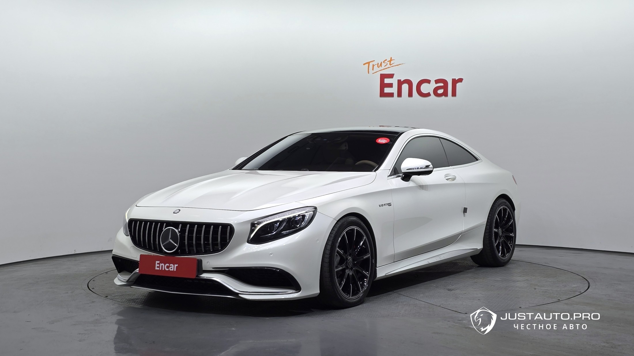 Автомобиль Mercedes-Benz S-Class