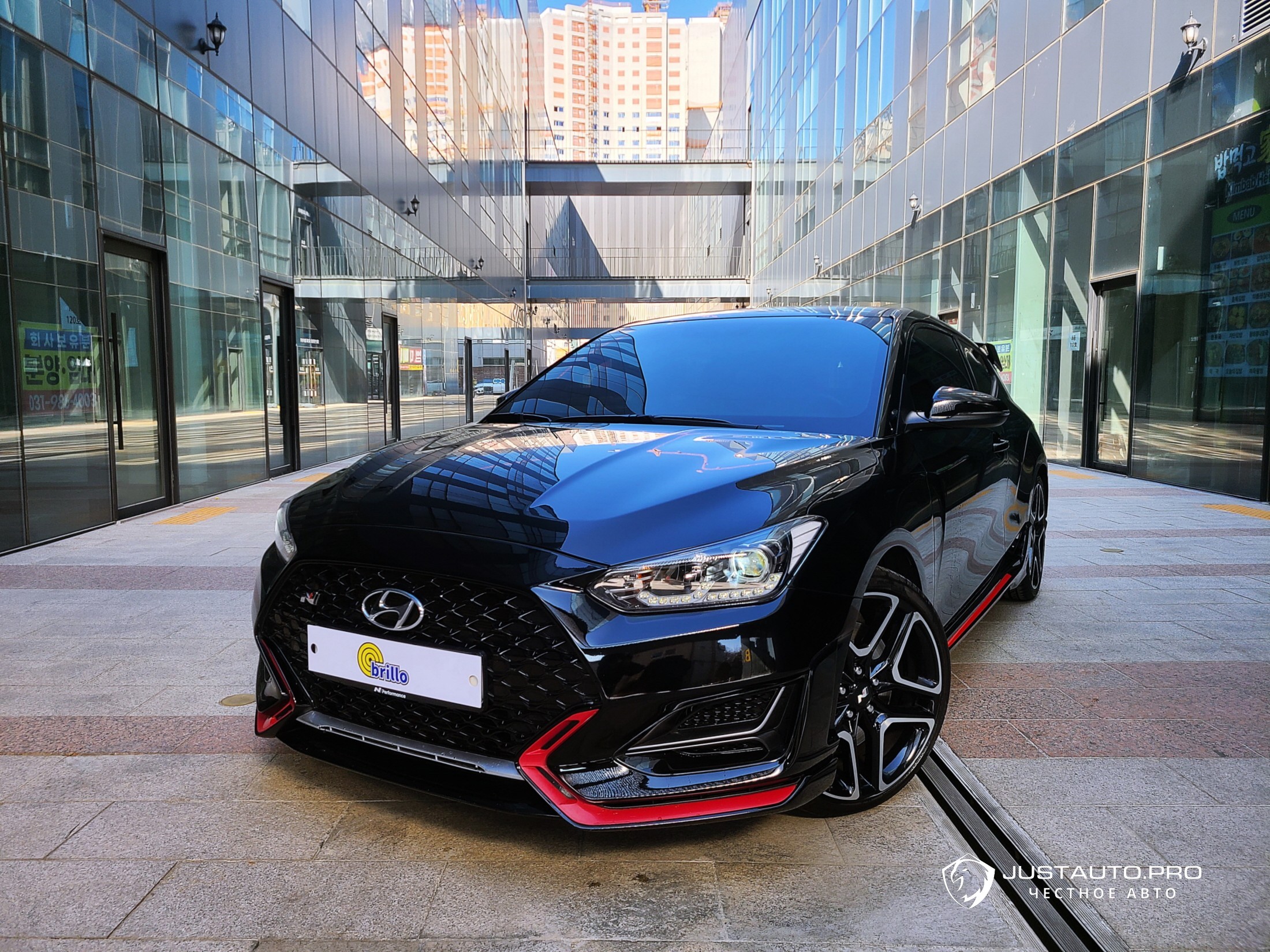 Автомобиль Hyundai Veloster