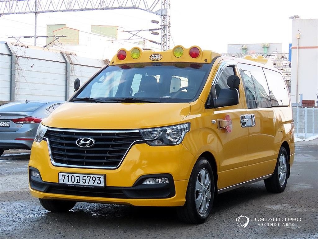 Автомобиль Hyundai Starex